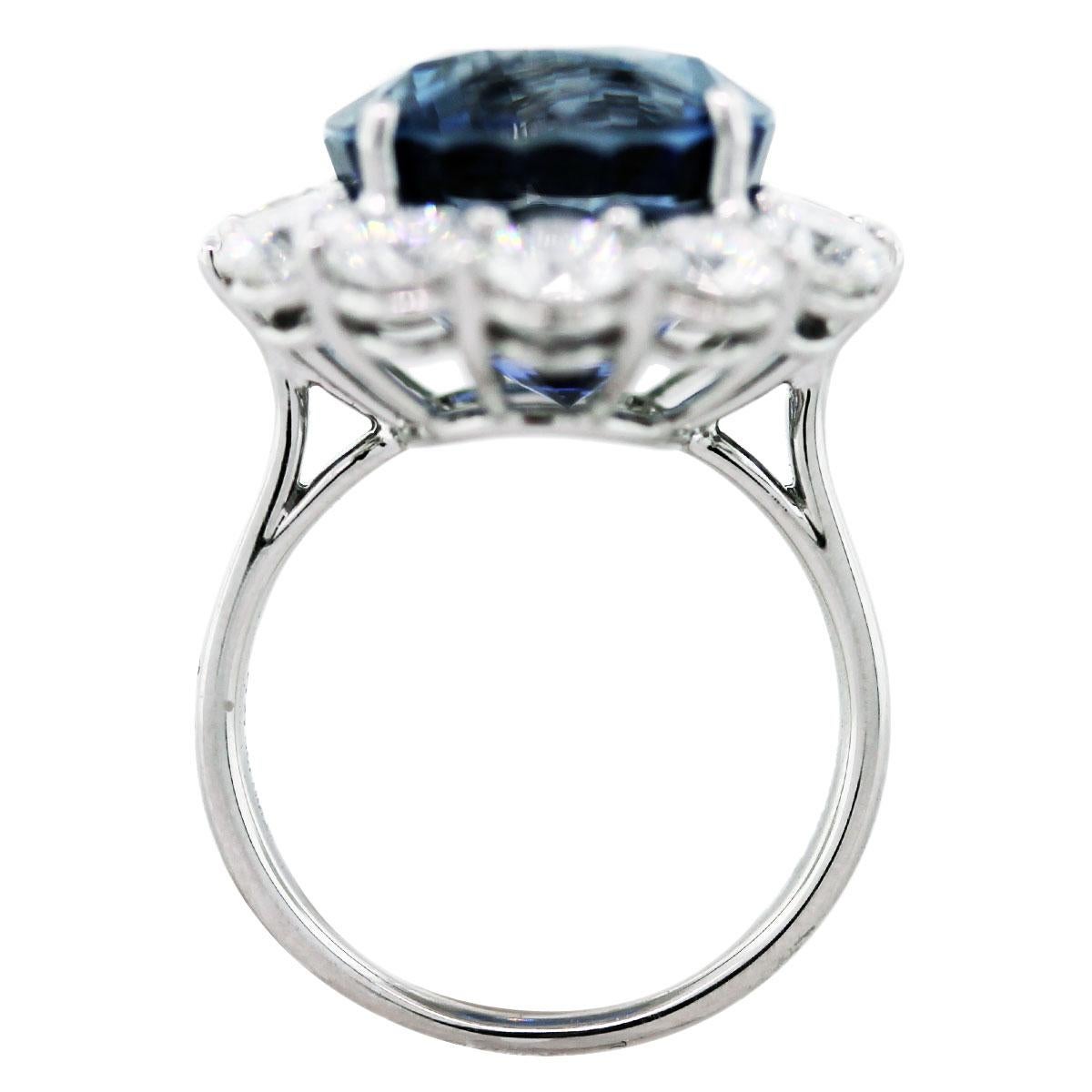 Taille ovale Bague en platine avec saphir bleu ovale de 18,28 carats certifié GIA, en stock en vente