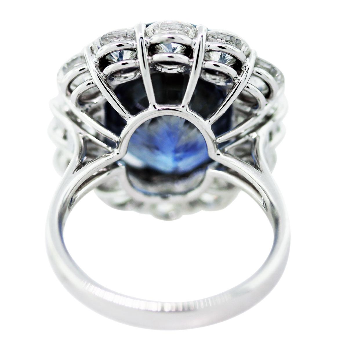 Bague en platine avec saphir bleu ovale de 18,28 carats certifié GIA, en stock Excellent état - En vente à Boca Raton, FL