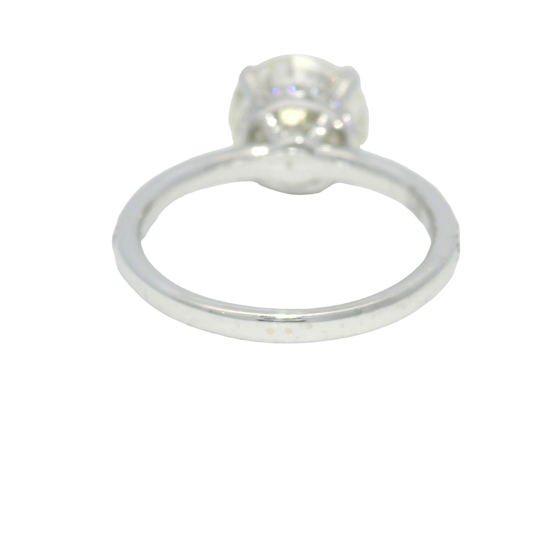 Taille ronde GIA Nature 3.06 Carat Round Brilliante Diamond 18-Karat Engagement Ring In Stock en vente