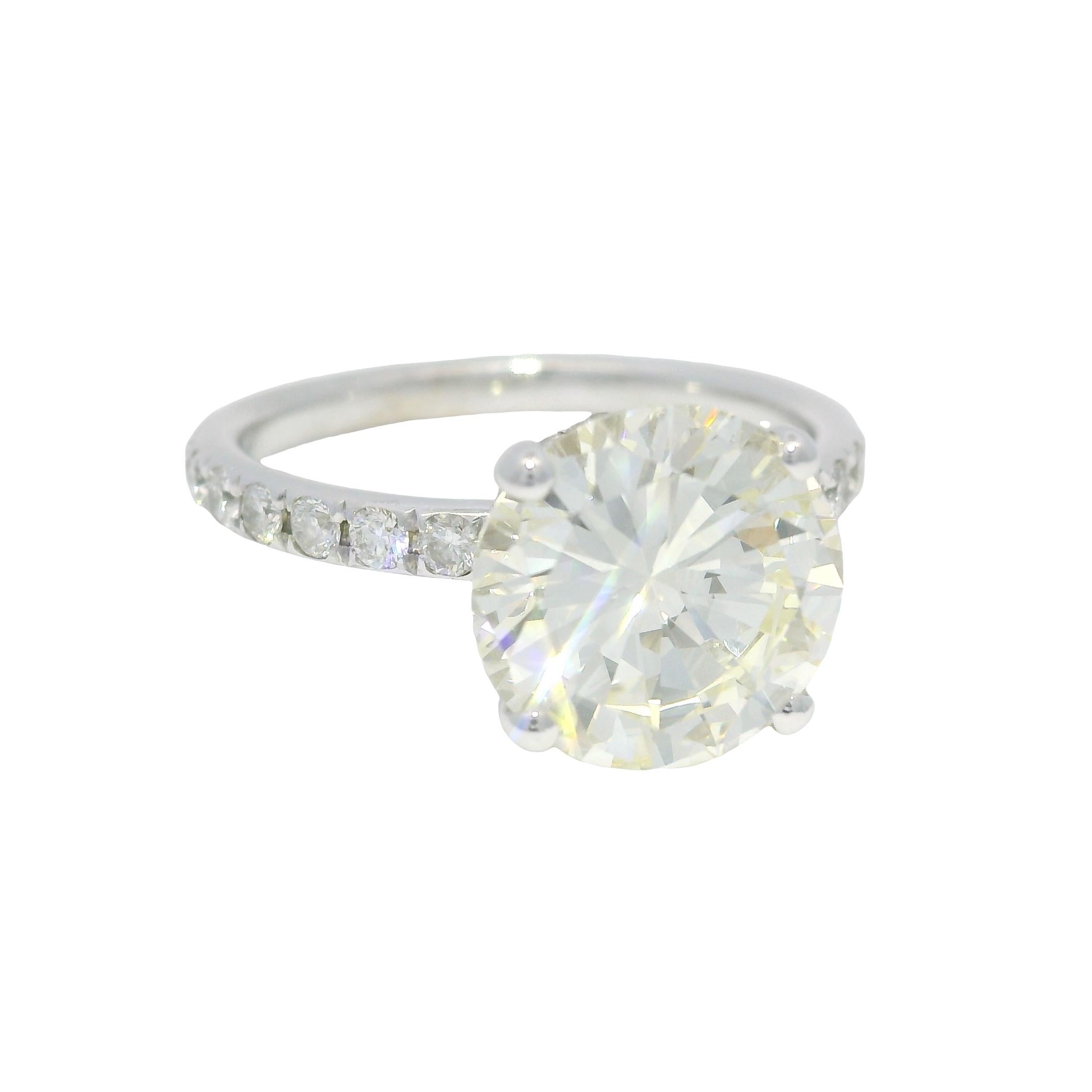 GIA Nature 3.06 Carat Round Brilliante Diamond 18-Karat Engagement Ring In Stock Pour femmes en vente