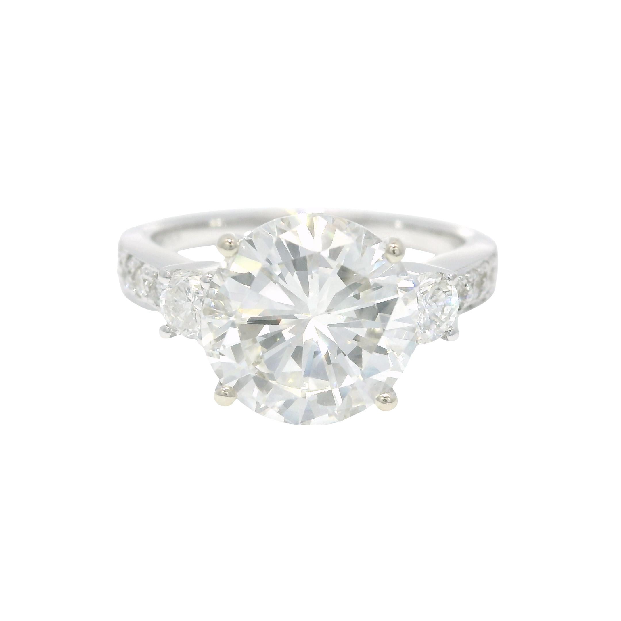 GIA Natural 3.51 Carat Round Brilliant Diamond 18-Karat Engagement Ring In Stock In condizioni ottime in vendita a Boca Raton, FL