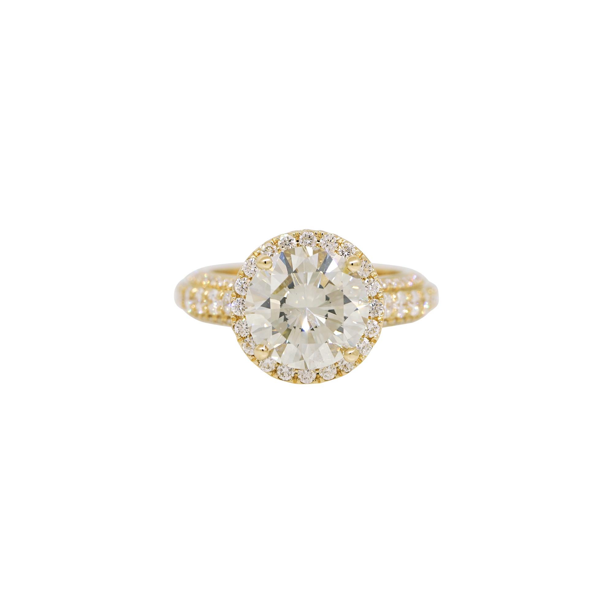 Anello di fidanzamento con diamanti tondi e brillanti in oro giallo 18k GIA Nature da 4,01 carati

Si tratta di uno spettacolare diamante Nature, del peso di poco più di 4 carati e incastonato in un bellissimo oro giallo 18 carati. 

Stile: Anello