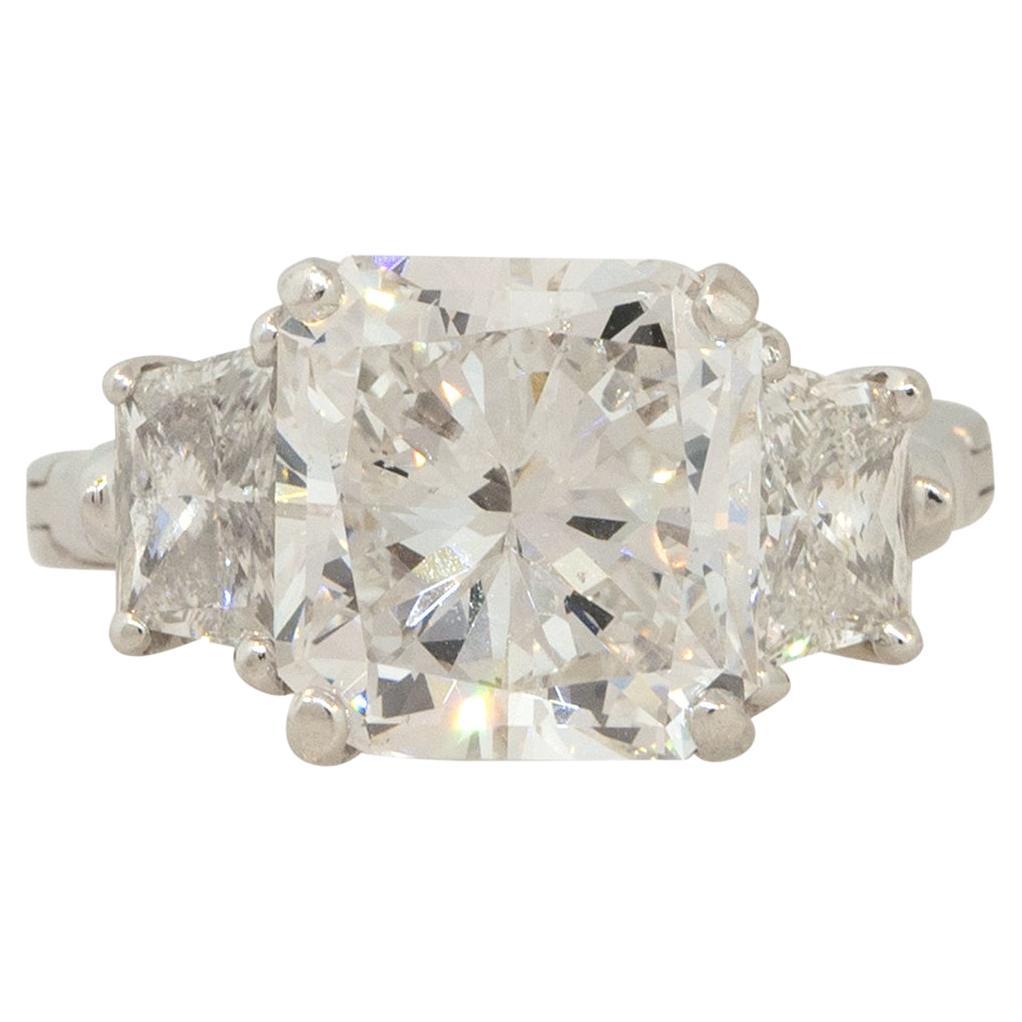 Bague de fiançailles en platine avec diamant naturel taille radiant de 6,53 carats certifié GIA, en stock en vente