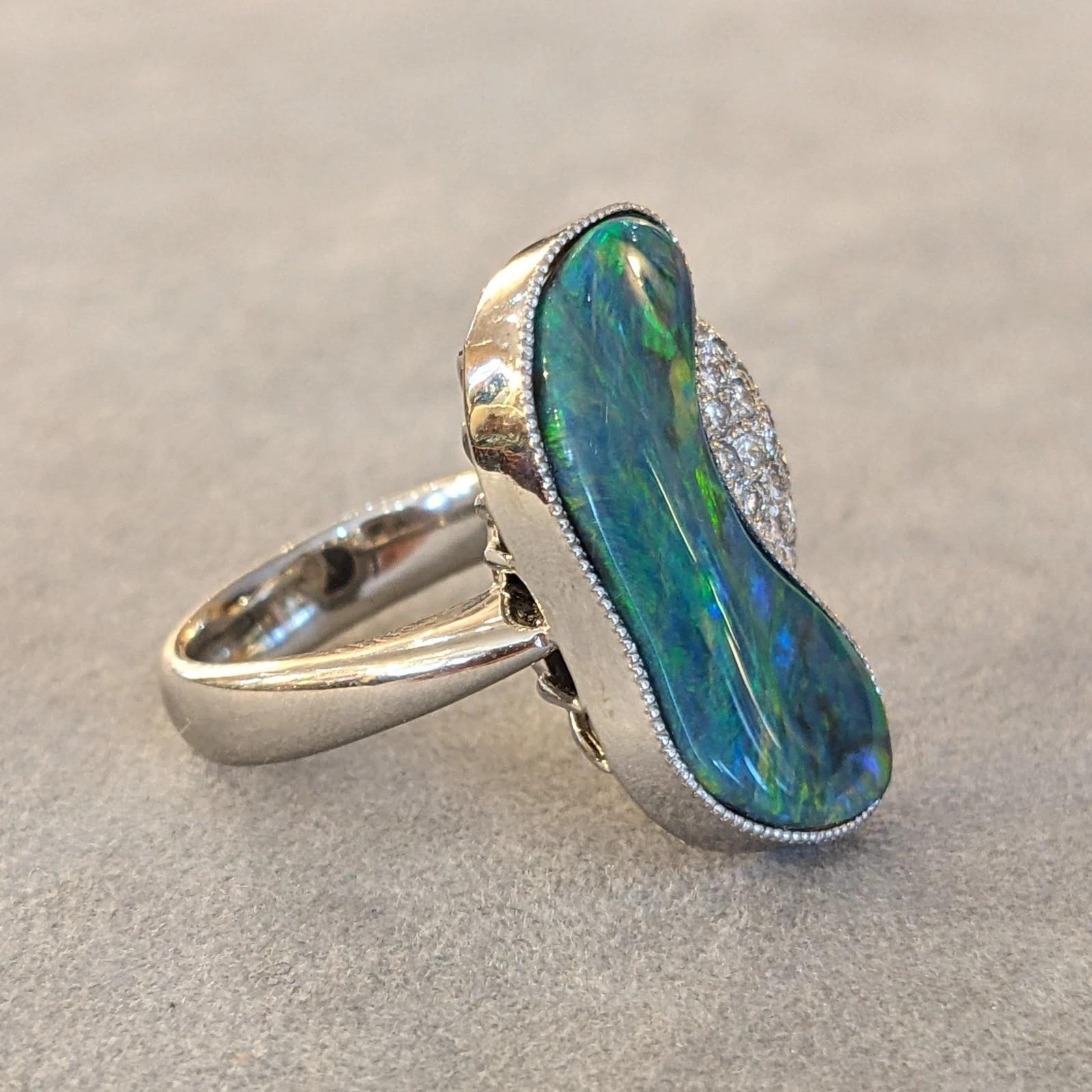 Women's or Men's GIA Natural Black Opal 5.40 ct and Diamond Ring in Platinum For Sale
