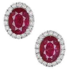 GIA Natürlicher ovaler Rubin-Ohrstecker mit Diamant-Halo in 14k Weißgold