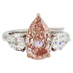 Bague à trois pierres en platine et or rose 18 carats avec diamants roses et blancs naturels certifiés GIA