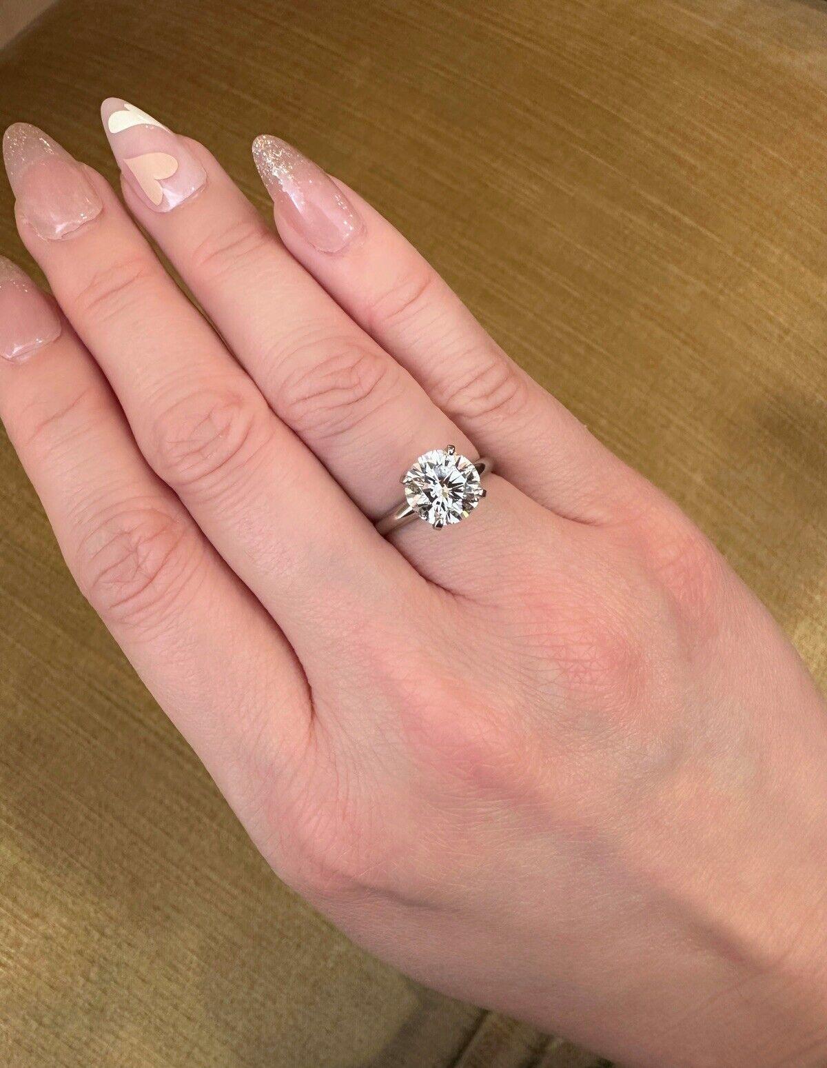 GIA Natürlicher runder Brillant Diamant 2,58 Karat J-VS2 Ring aus Platin 3
