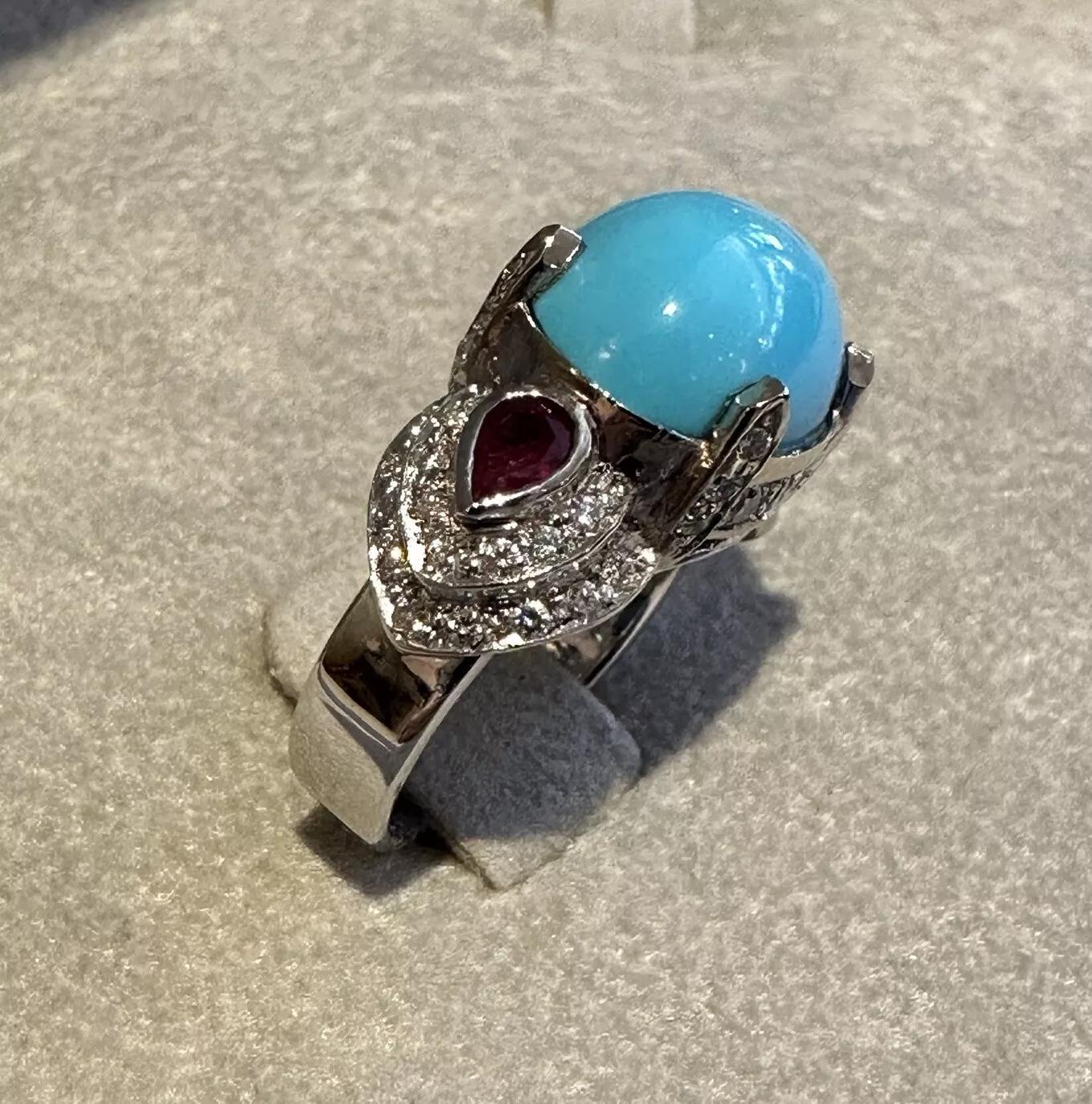 Anello GIA con turchese naturale, rubino e diamanti in oro bianco 18 carati in vendita 3