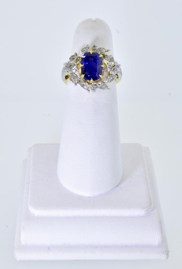 GIA Natural Unheated Ceylon Sapphire 4.54 cts. & Diamond Antique Ring, c. 1920 For Sale 3