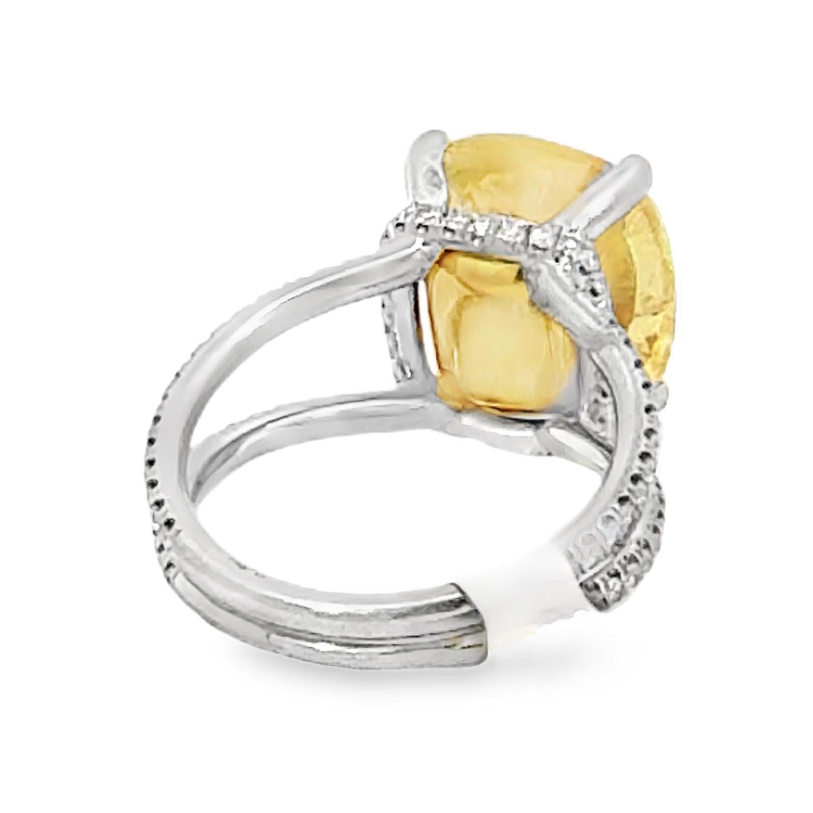 GIA-Cocktailring mit unbehandeltem 10,19 Karat gelbem Sri Lanka-Saphir (Kissenschliff) im Angebot