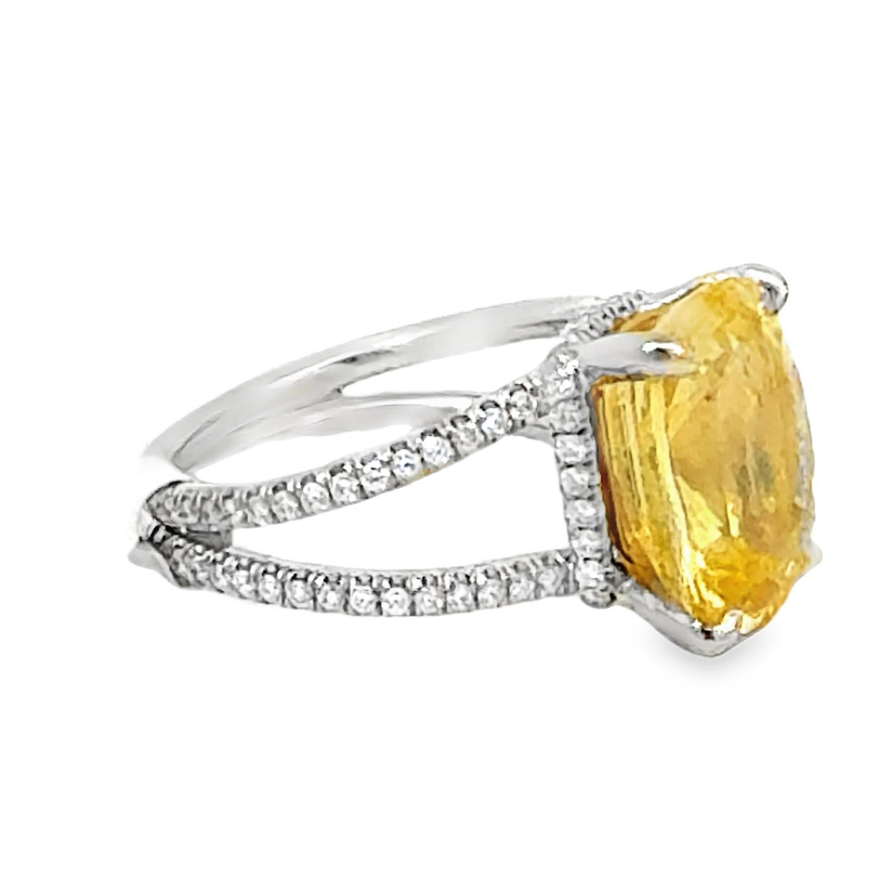 GIA-Cocktailring mit unbehandeltem 10,19 Karat gelbem Sri Lanka-Saphir im Zustand „Neu“ im Angebot in Beverly Hills, CA