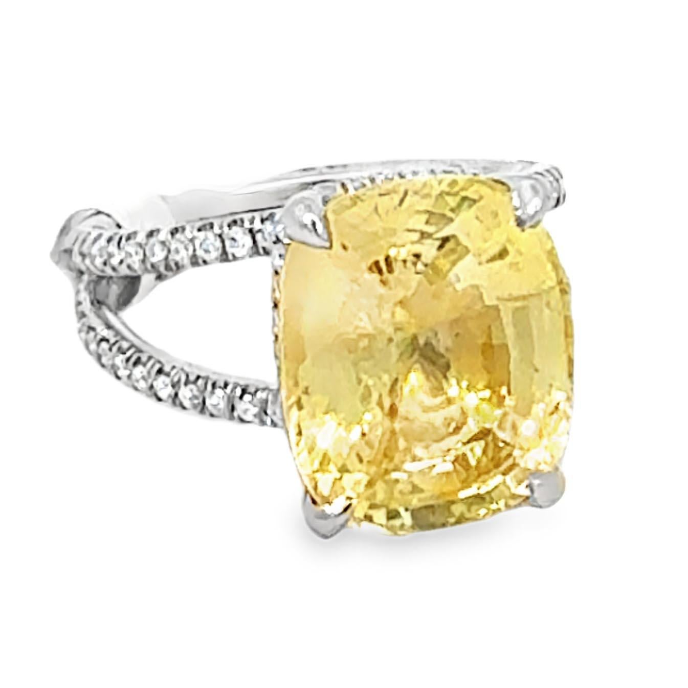 GIA-Cocktailring mit unbehandeltem 10,19 Karat gelbem Sri Lanka-Saphir im Angebot 1