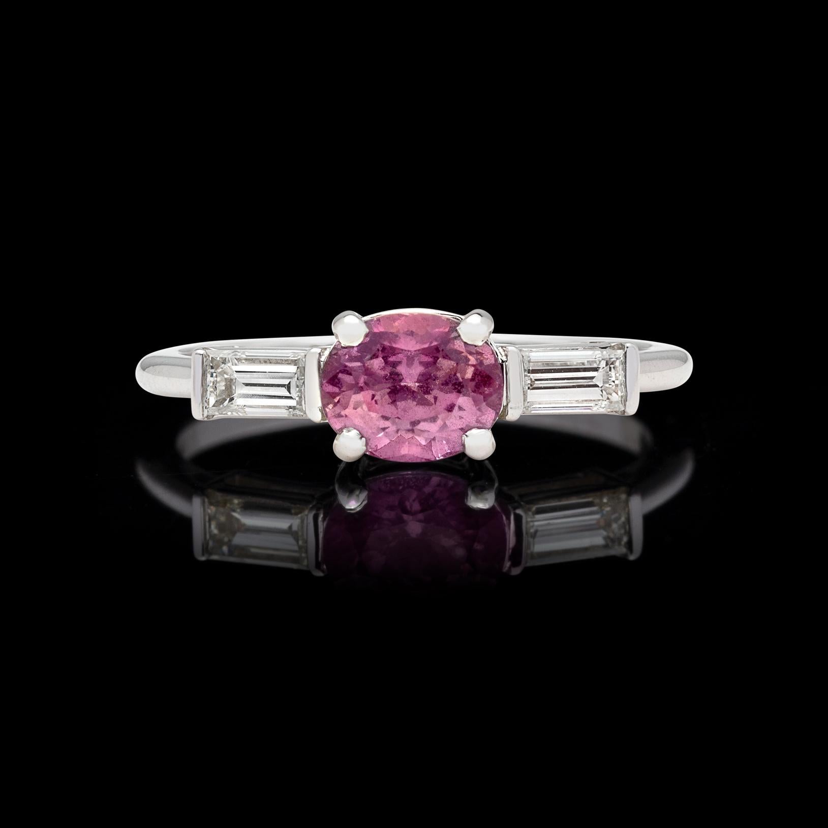 GIA No Heat 1.02 Carat Purplish-Pink Sapphire Diamond Ring In Excellent Condition For Sale In San Francisco, CA
