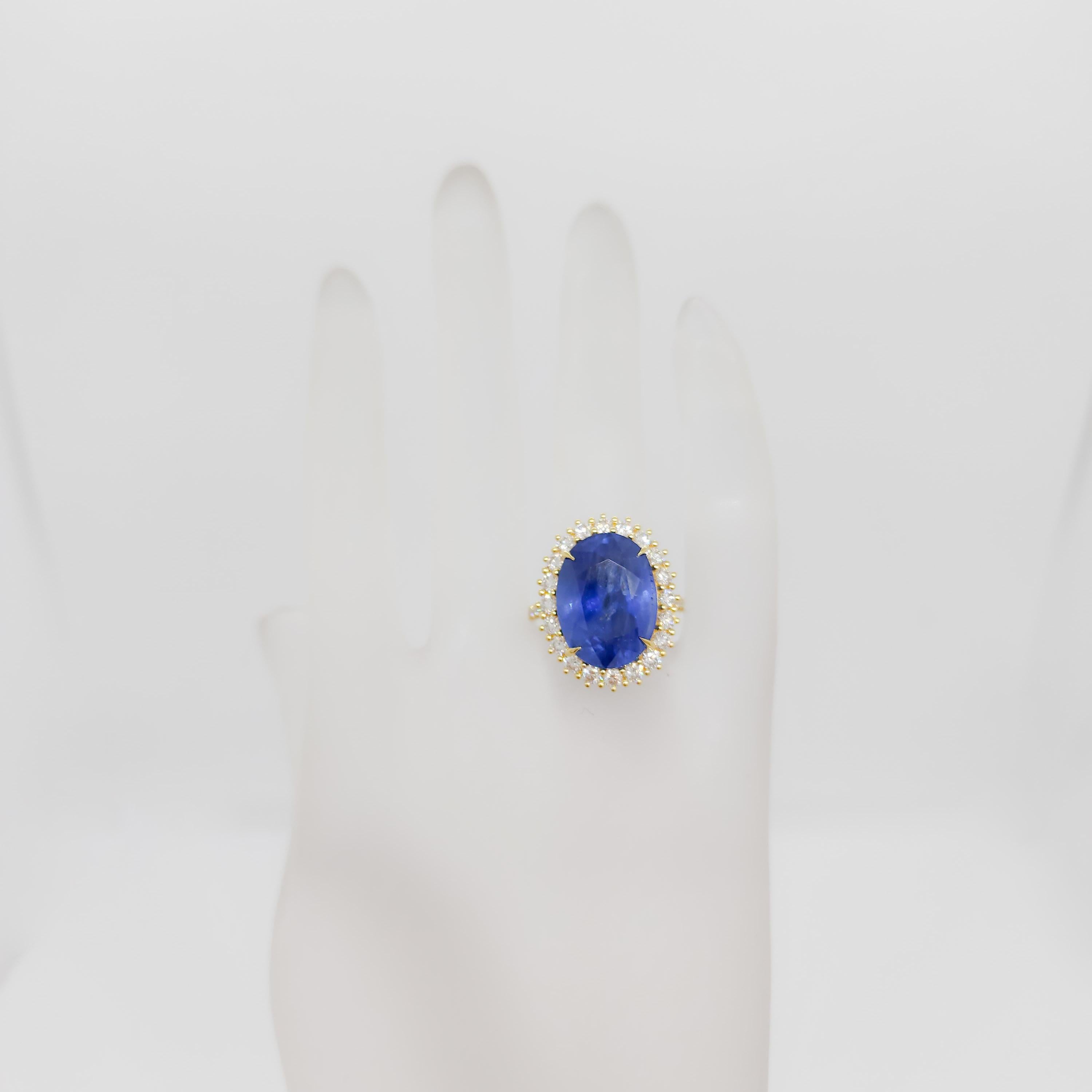 GIA No Heat Burma Blue Sapphire and White Diamond Cocktail Ring in 18k Yellow For Sale 1