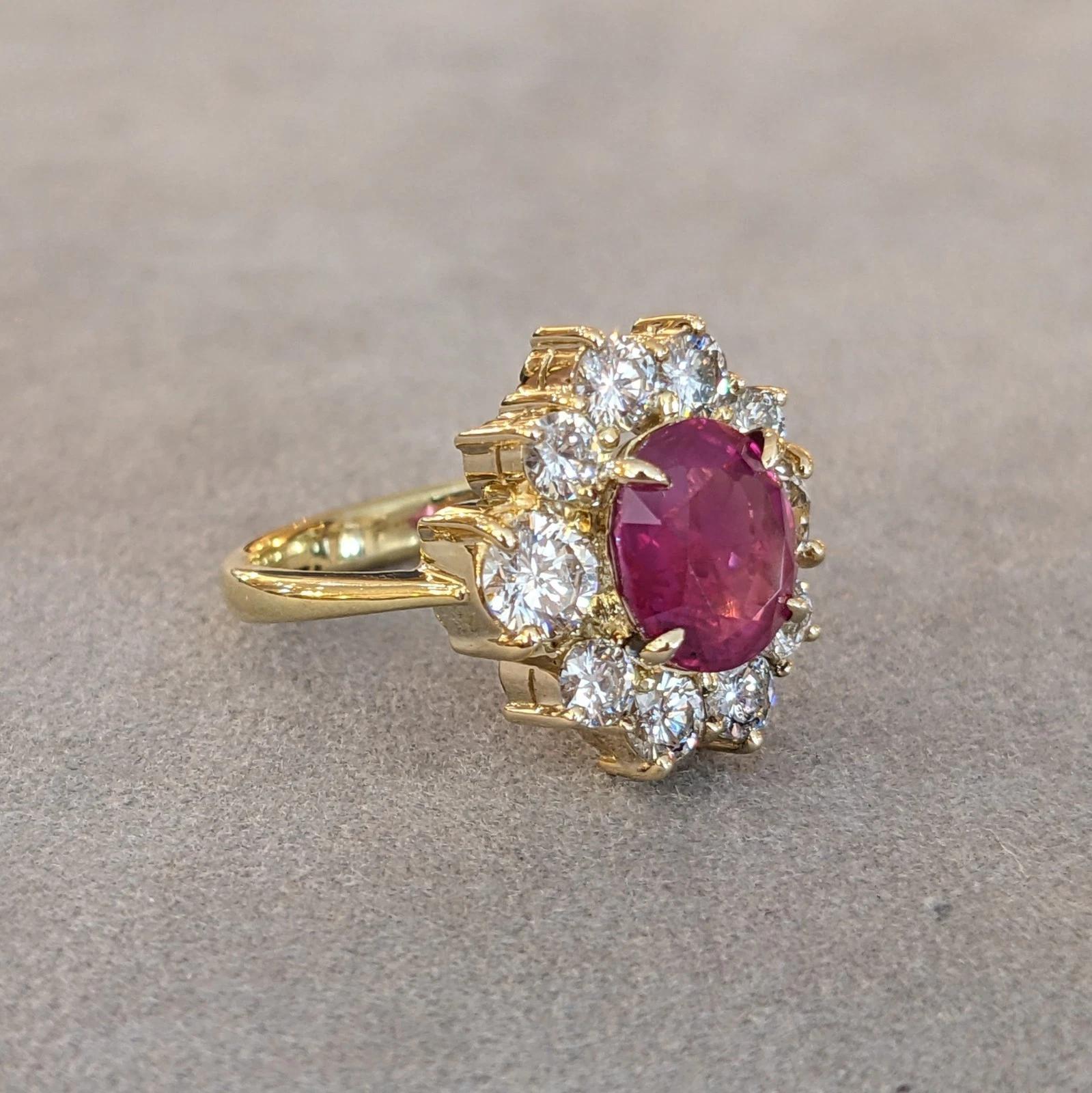 GIA No Heat Rubis de Birmanie 3.00 ct dans une monture en or jaune 18k et diamant Pour femmes en vente