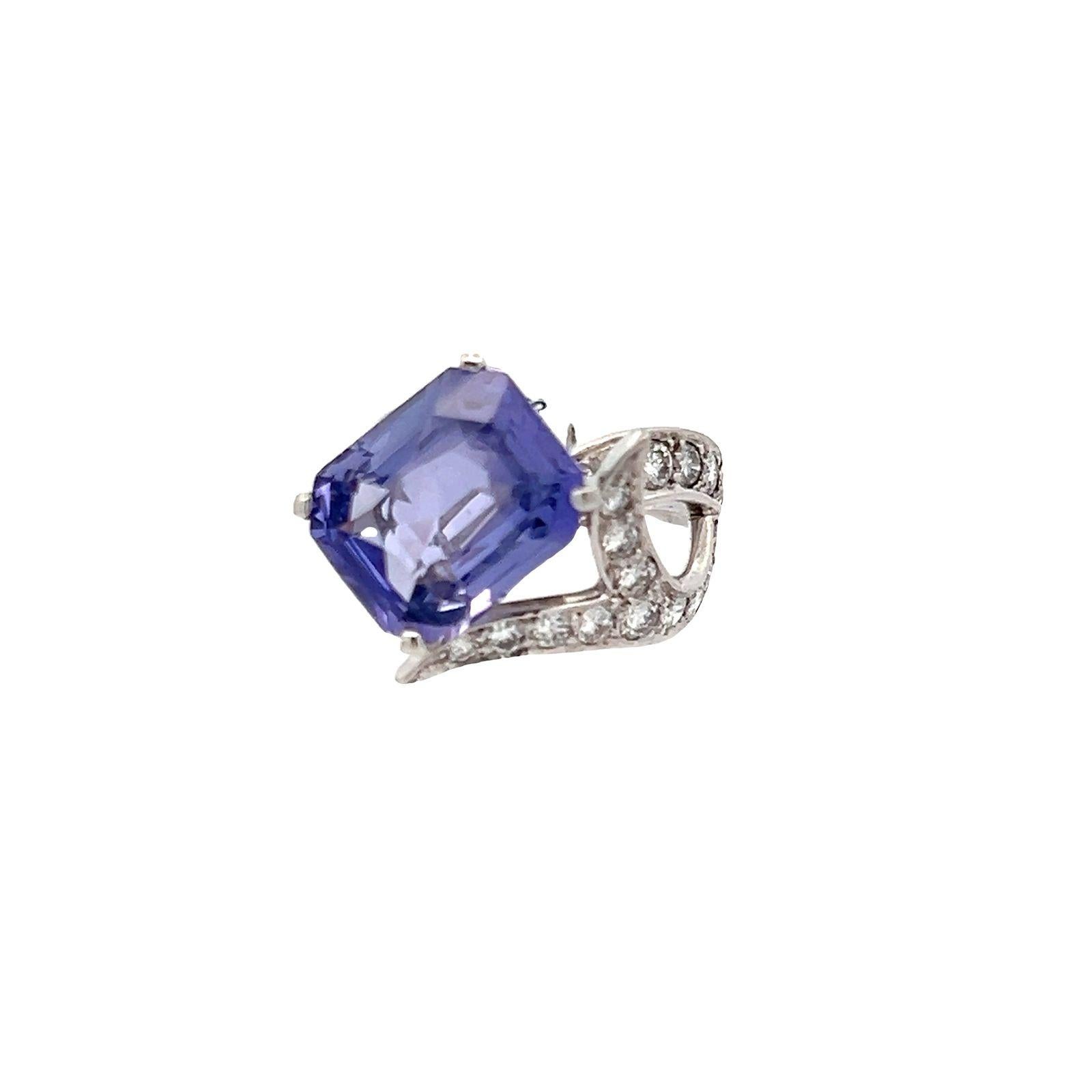 Women's or Men's GIA No-Heat Color Change Sapphire and Diamond Cocktail Ring For Sale