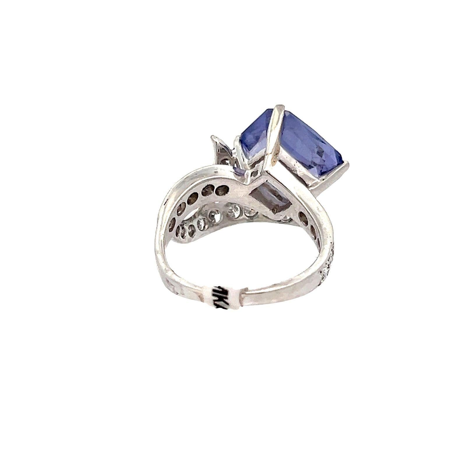 GIA No-Heat Color Change Sapphire and Diamond Cocktail Ring For Sale 2
