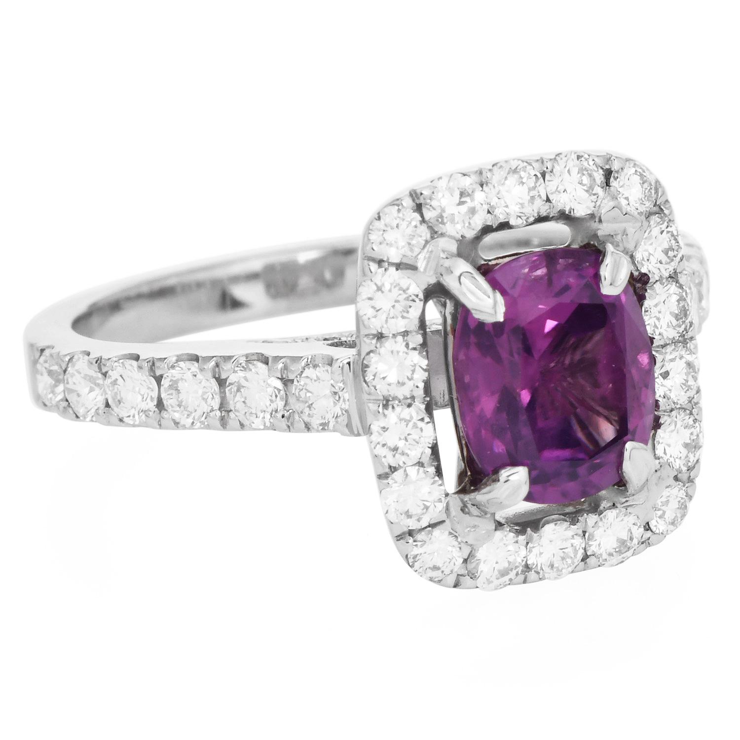 GIA Zafiro rosa de Cachemira sin calor talla cojín Anillo de compromiso 18K Corte cojín en venta