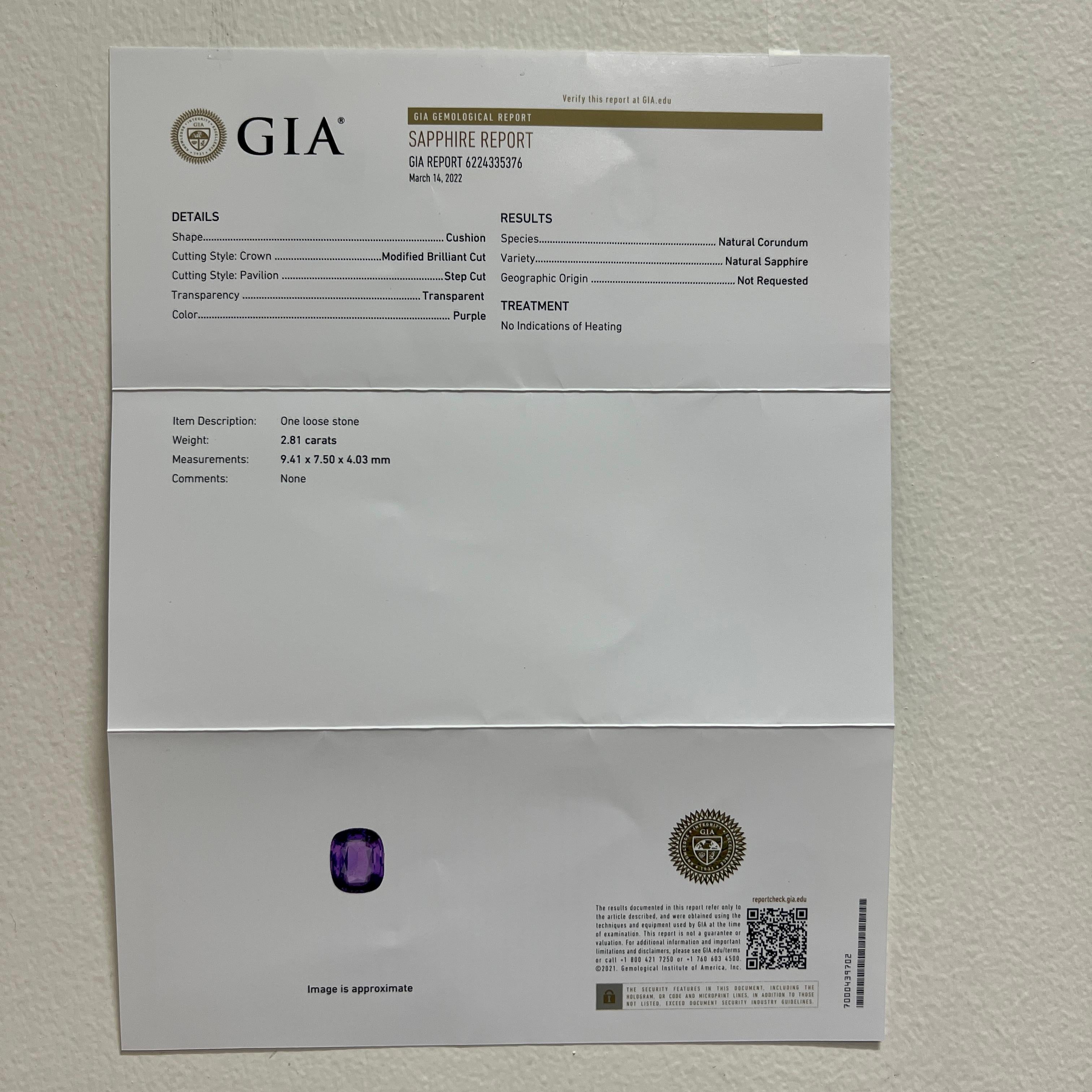 Anello con zaffiro viola a cuscino senza calore GIA in oro bianco e rosa 18 carati in vendita 4