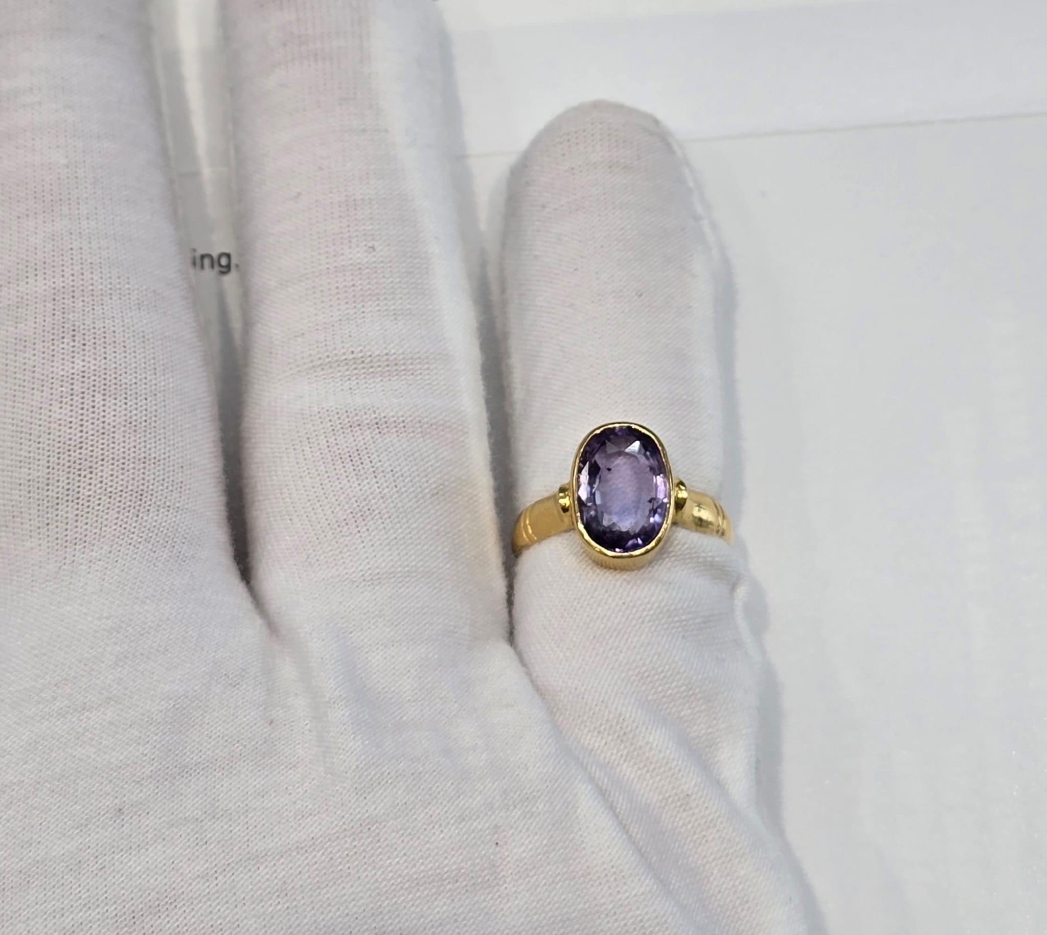 GIA-Ring mit unbehandeltem violettem Saphir in 22K Gold, Vintage-Nachlass-Ring, Rarität (Ovalschliff) im Angebot