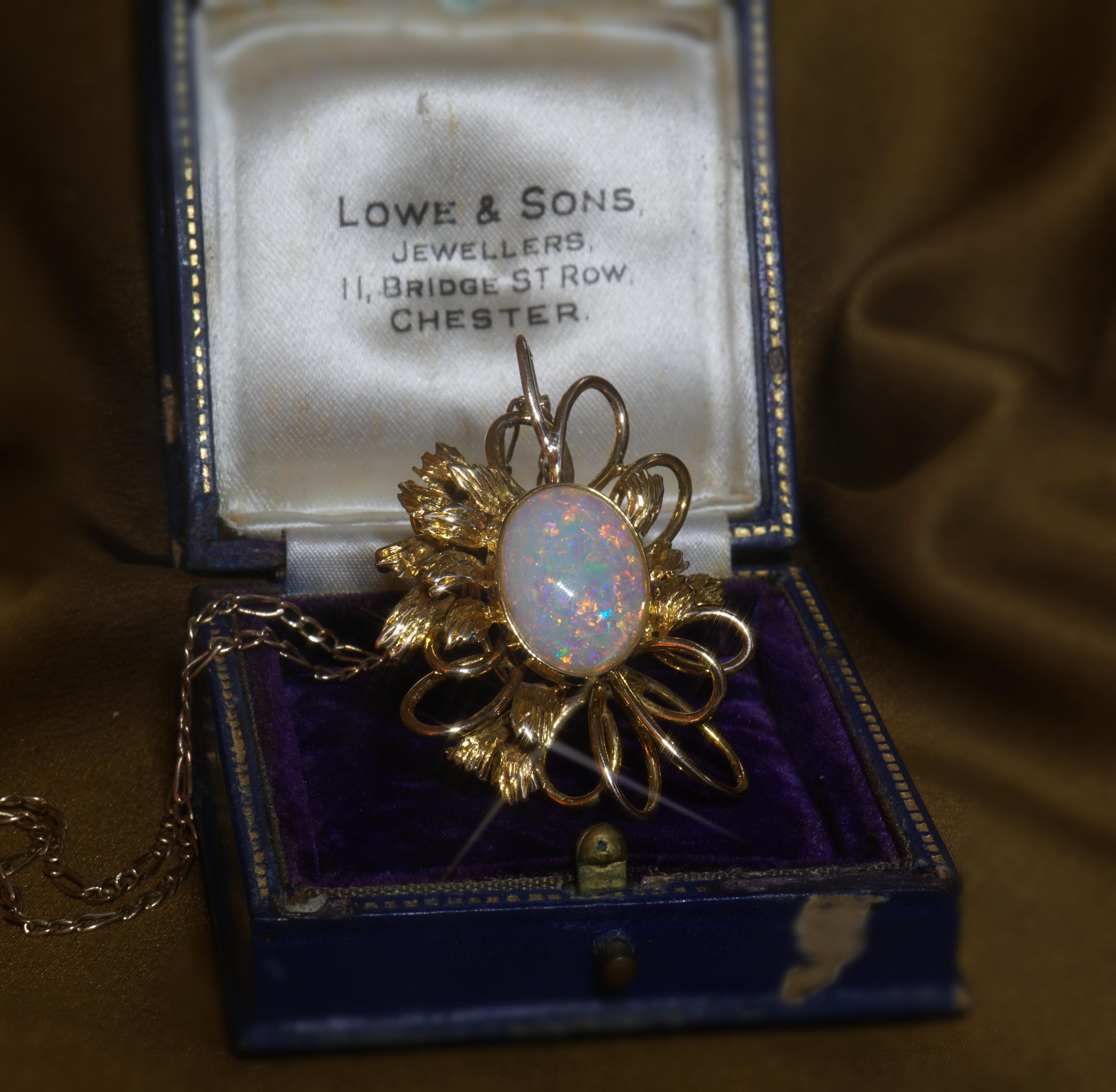 GIA Opal Vintage Pendant 14K Gold Australian Natural Huge Solid Rainbow 6.64 Cts In Good Condition For Sale In Sylvania, GA