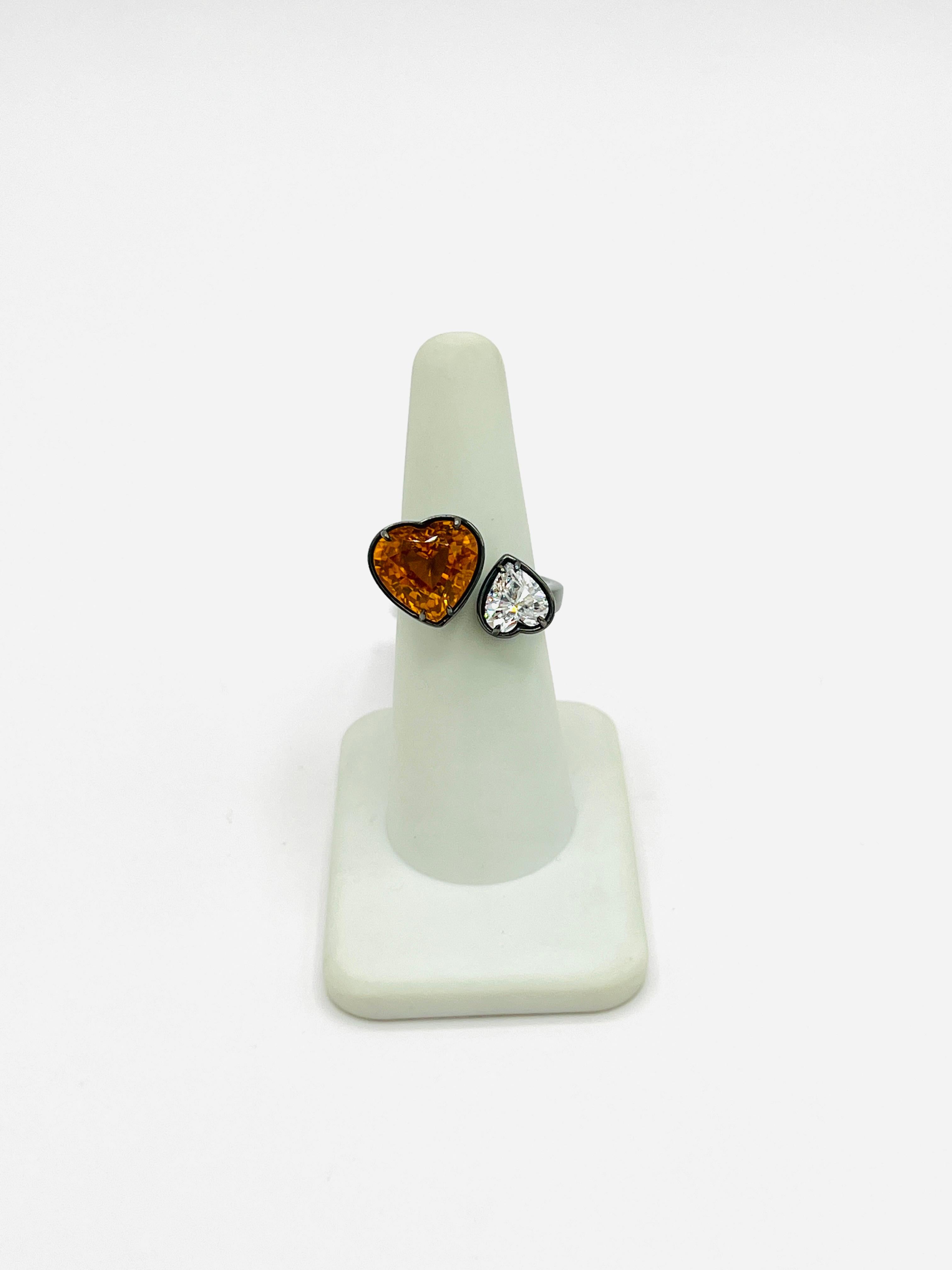 GIA Orange Sapphire & White Diamond Toi Et Moi Ring in 18K Yellow Gold & Rhodium In New Condition For Sale In Los Angeles, CA