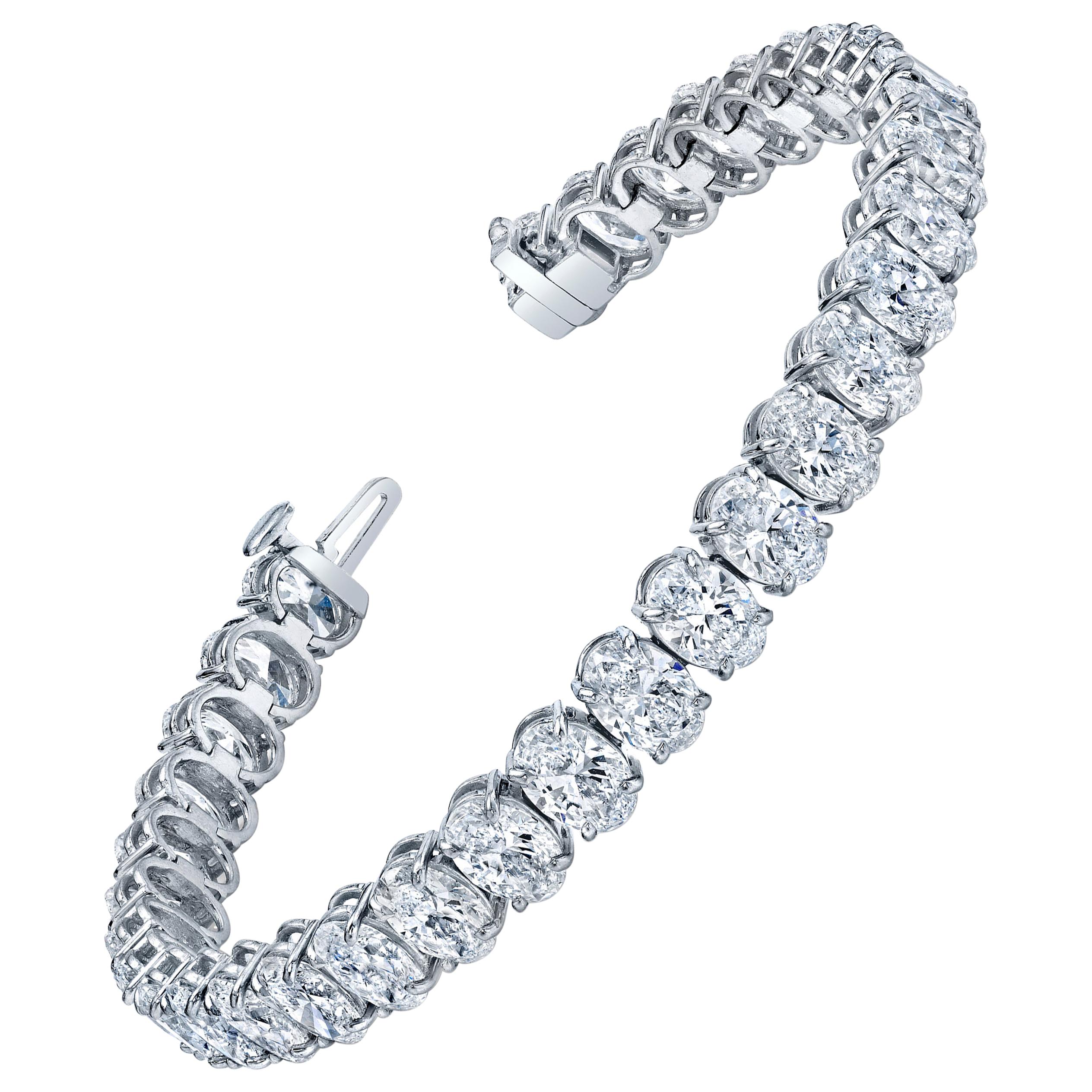 GIA Oval Cut Diamonds Straight Line Bracelet