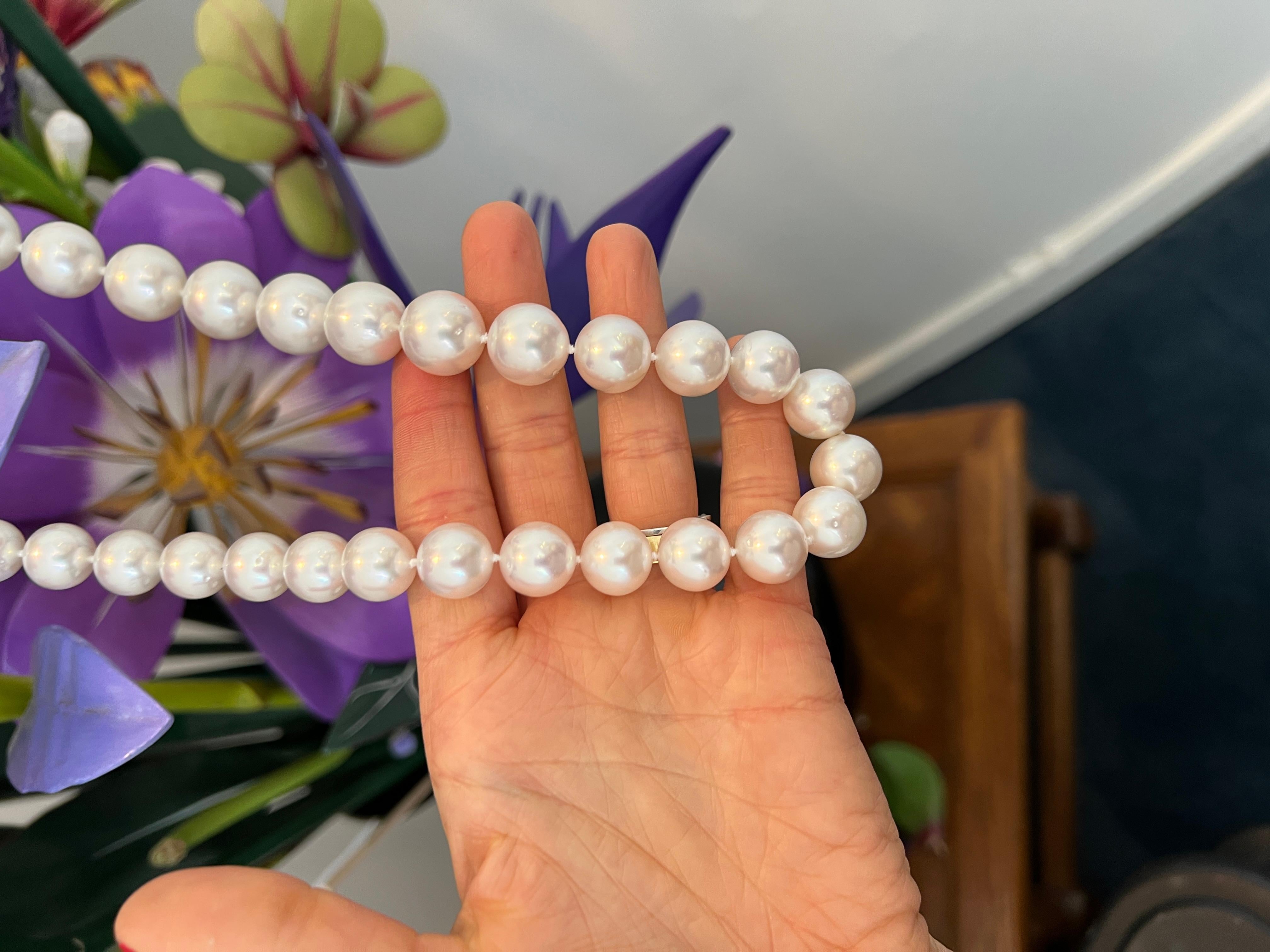 Collana di perle smeraldo e diamanti GIA In condizioni ottime in vendita a Beverly Hills, CA