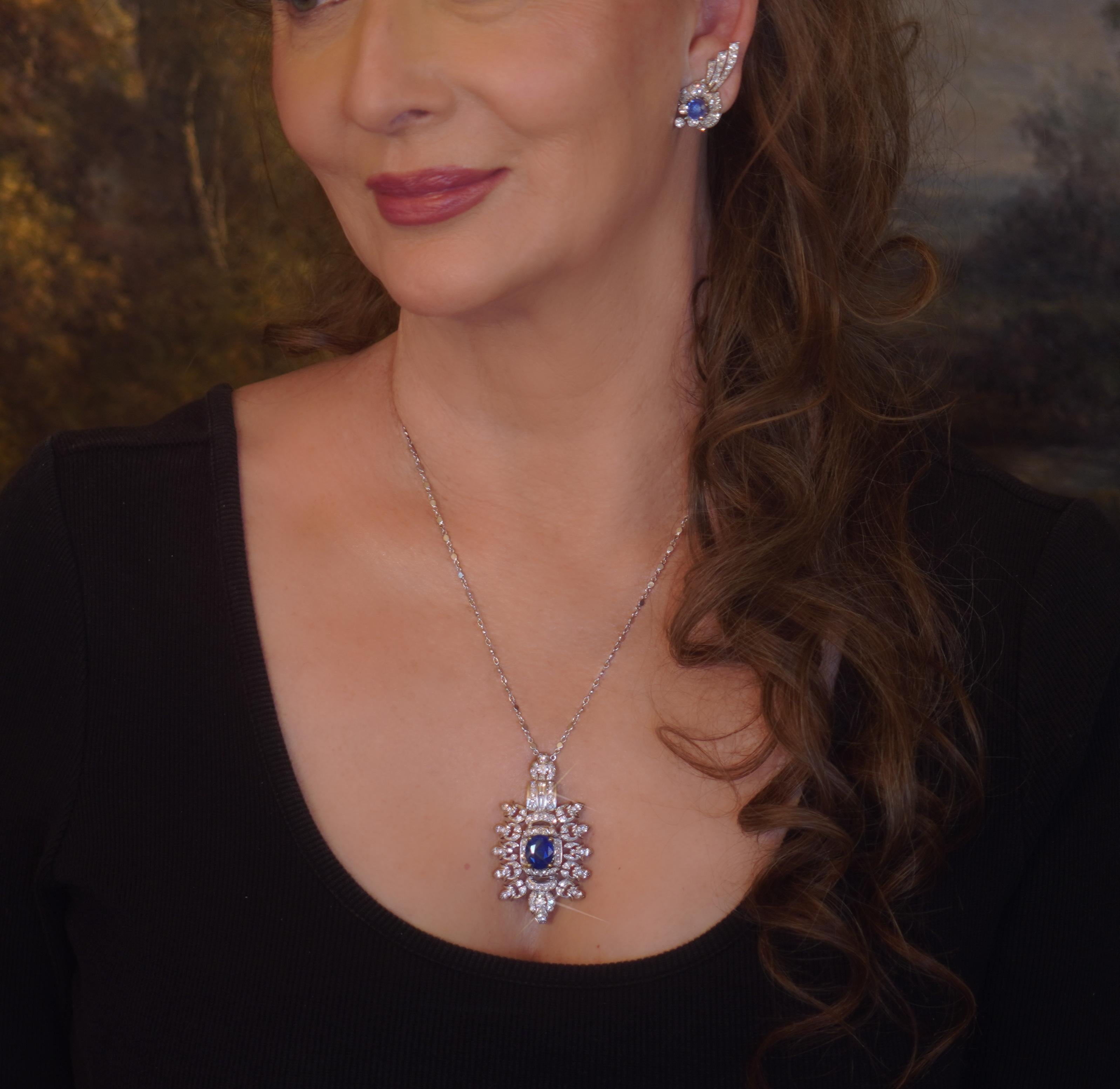 GIA Platinum 18K Blue Sapphire Diamond Pendant Unheated Ceylon Vintage 11.12 Cts In Good Condition For Sale In Sylvania, GA