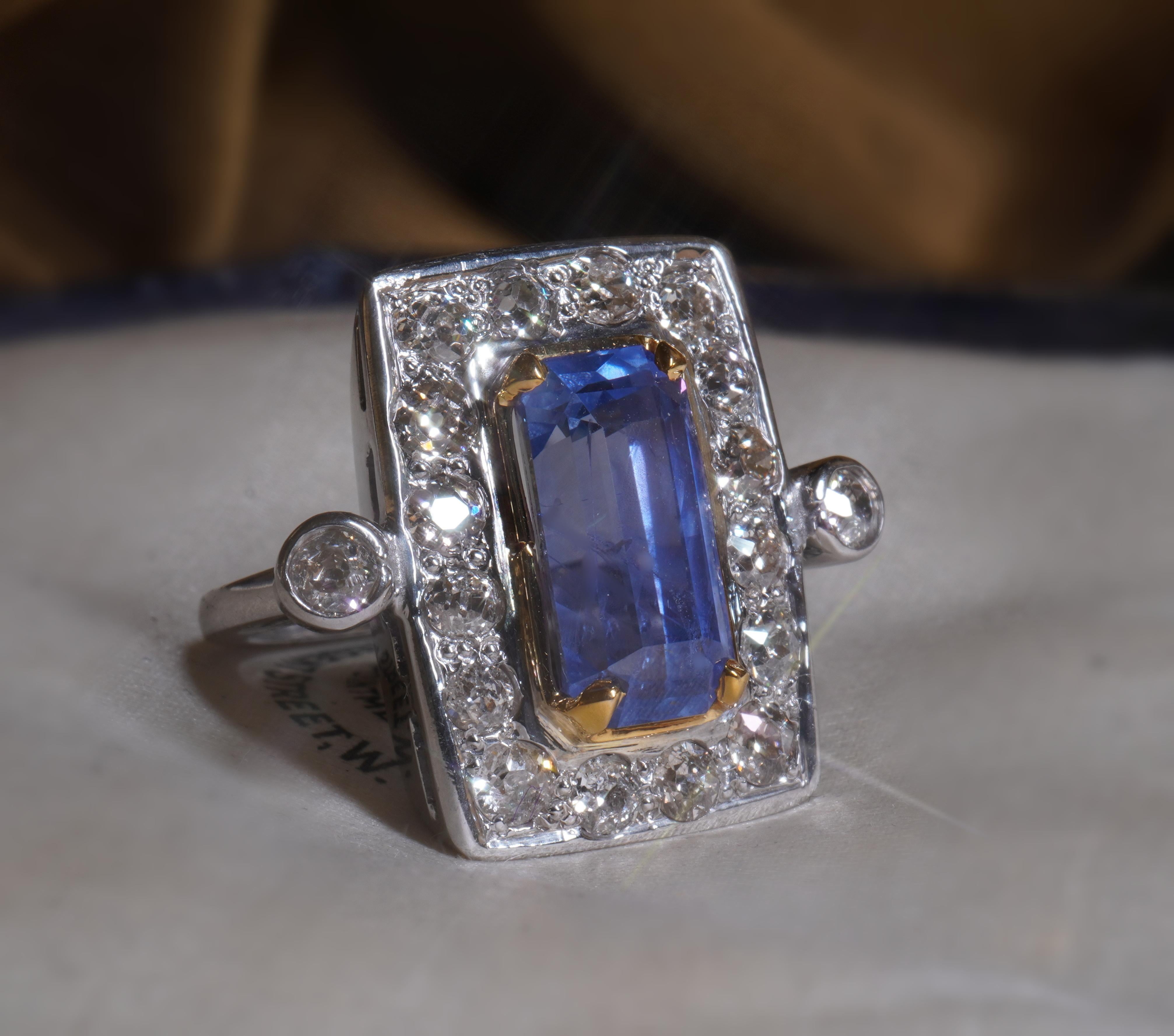 GIA Platinum 18K Blue Sapphire No Heat Ceylon Diamond Ring VS Antique 8.32 CTS For Sale 6