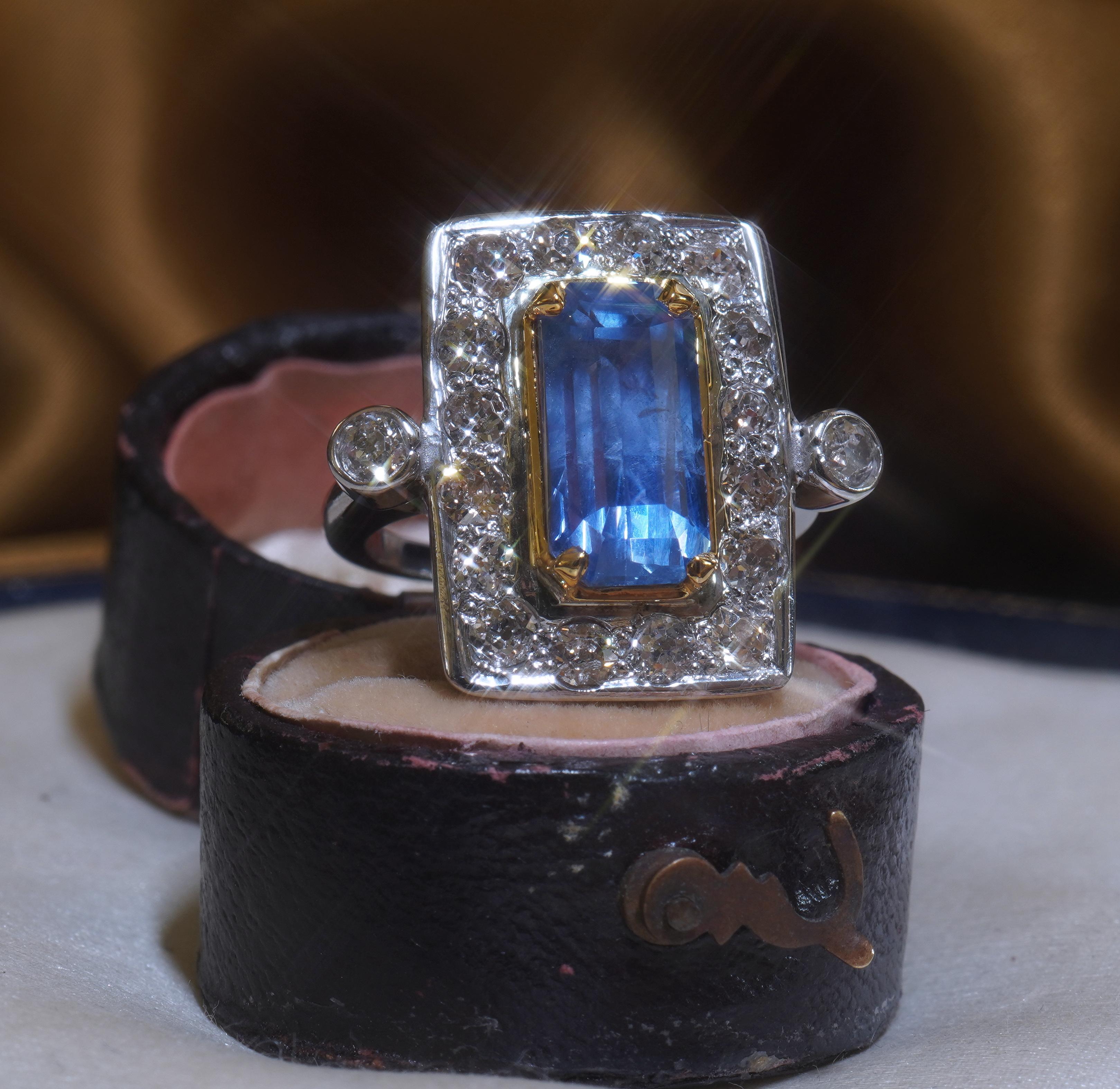 GIA Platine 18K Saphir bleu Bague diamant de Ceylan sans chaleur VS Antique 8.32 CTS en vente 3