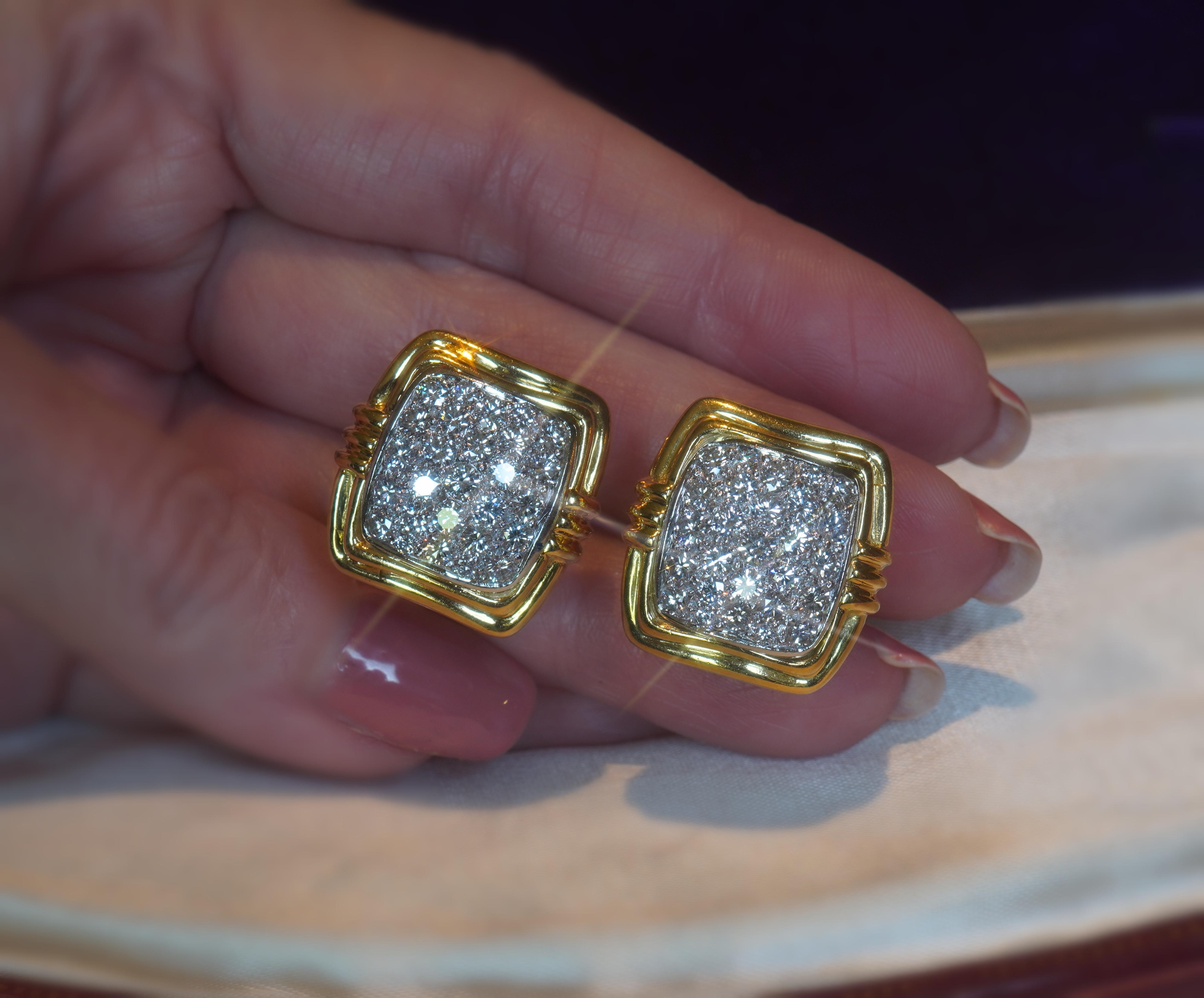 Old South Jewels proudly presents.... 
LUXURY.    GIA CERTIFIED GORGEOUS 4.86 CARATS DIAMOND VINTAGE EARRINGS SET IN SOLID PLATINUM & 18K GOLD!    Huge Vintage Bright Sparkling Diamond FINEST VVS WHITE DIAMONDS--Stunning!   

Very Classy...These