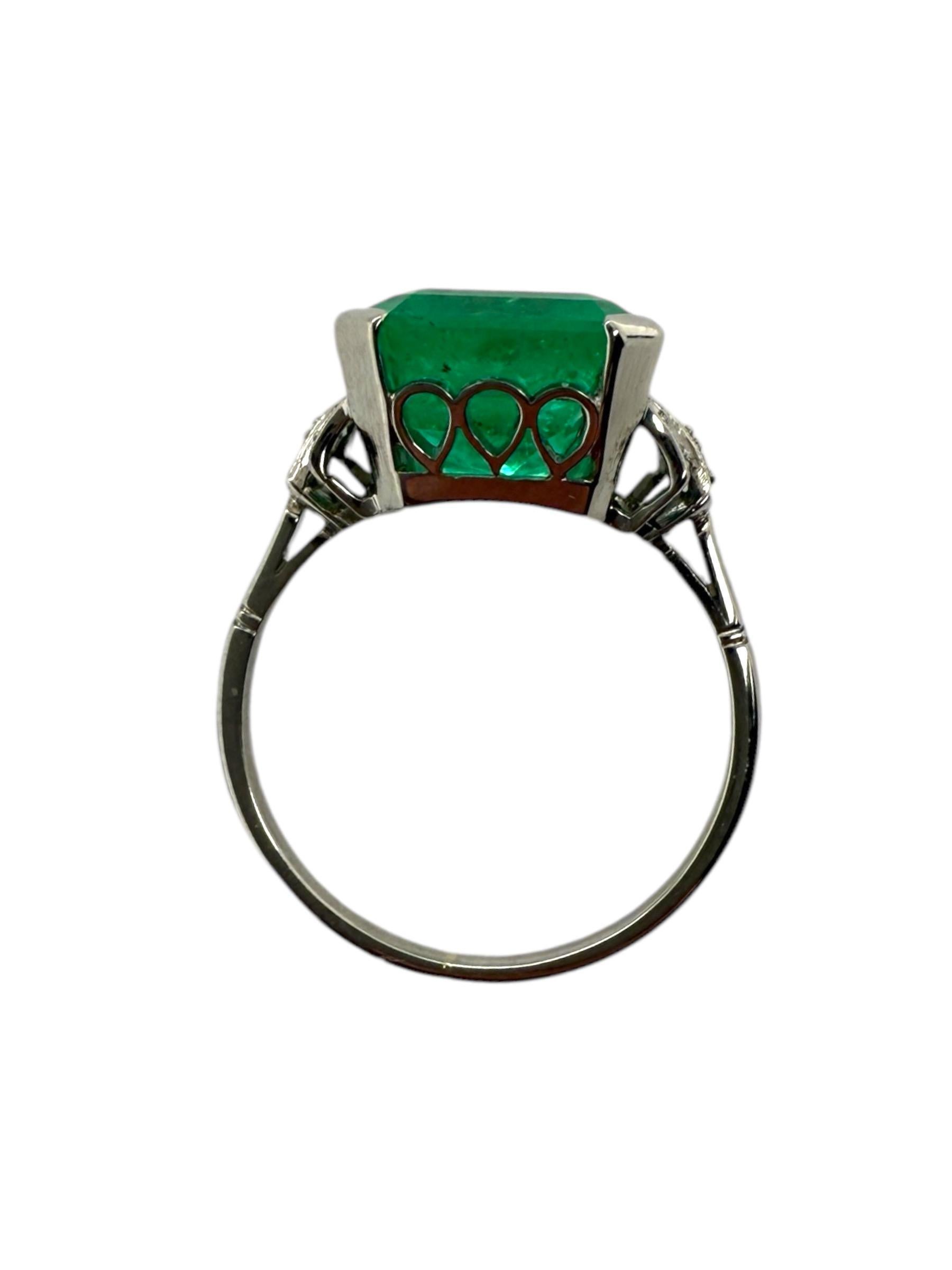 GIA Anello di platino Art Deco con smeraldo colombiano da 5,47 carati in vendita 6