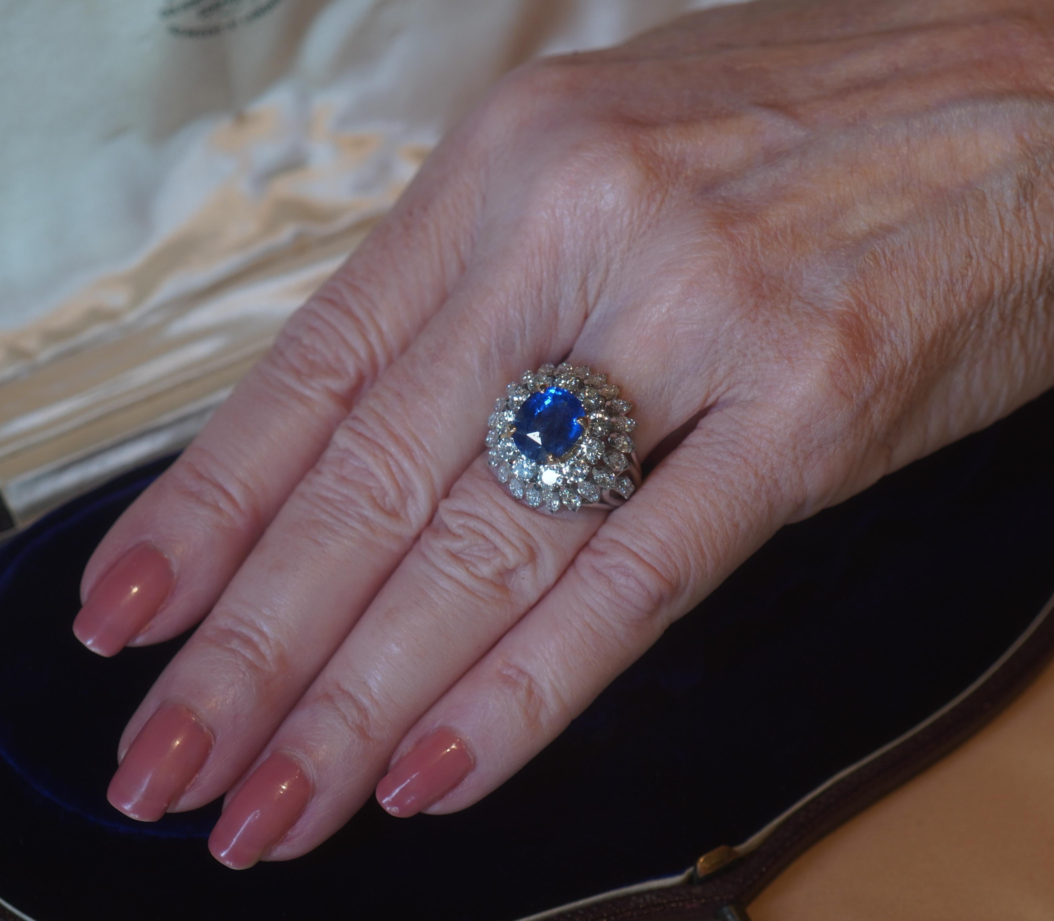GIA Platinum Blue Sapphire Ring No Heat Sri Lanka 18K Diamond Vintage 11.27 CTS For Sale 3
