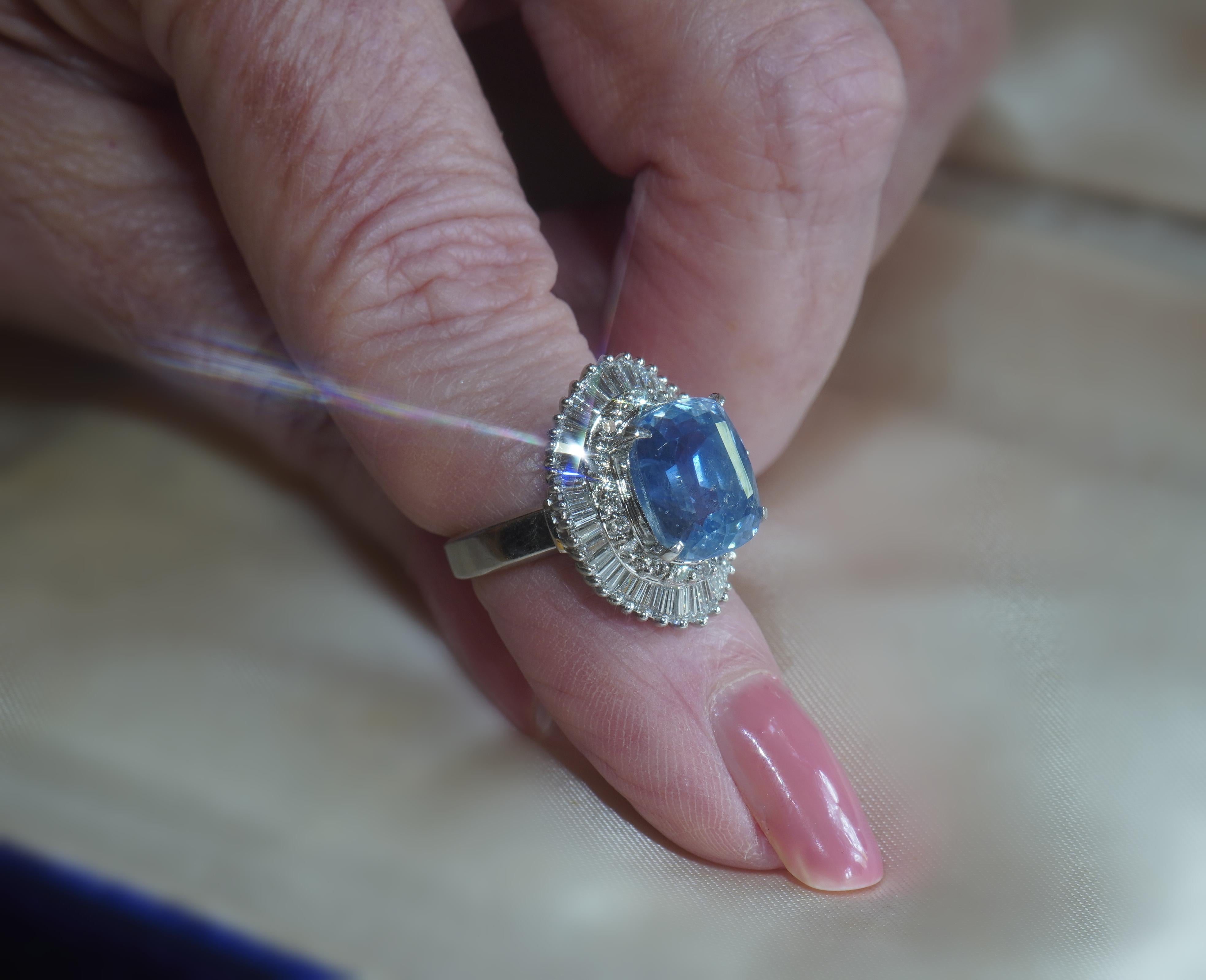 Cushion Cut GIA Platinum Blue Sapphire Unheated Diamond Ring Vintage Natural Fine 9.38 Cts For Sale