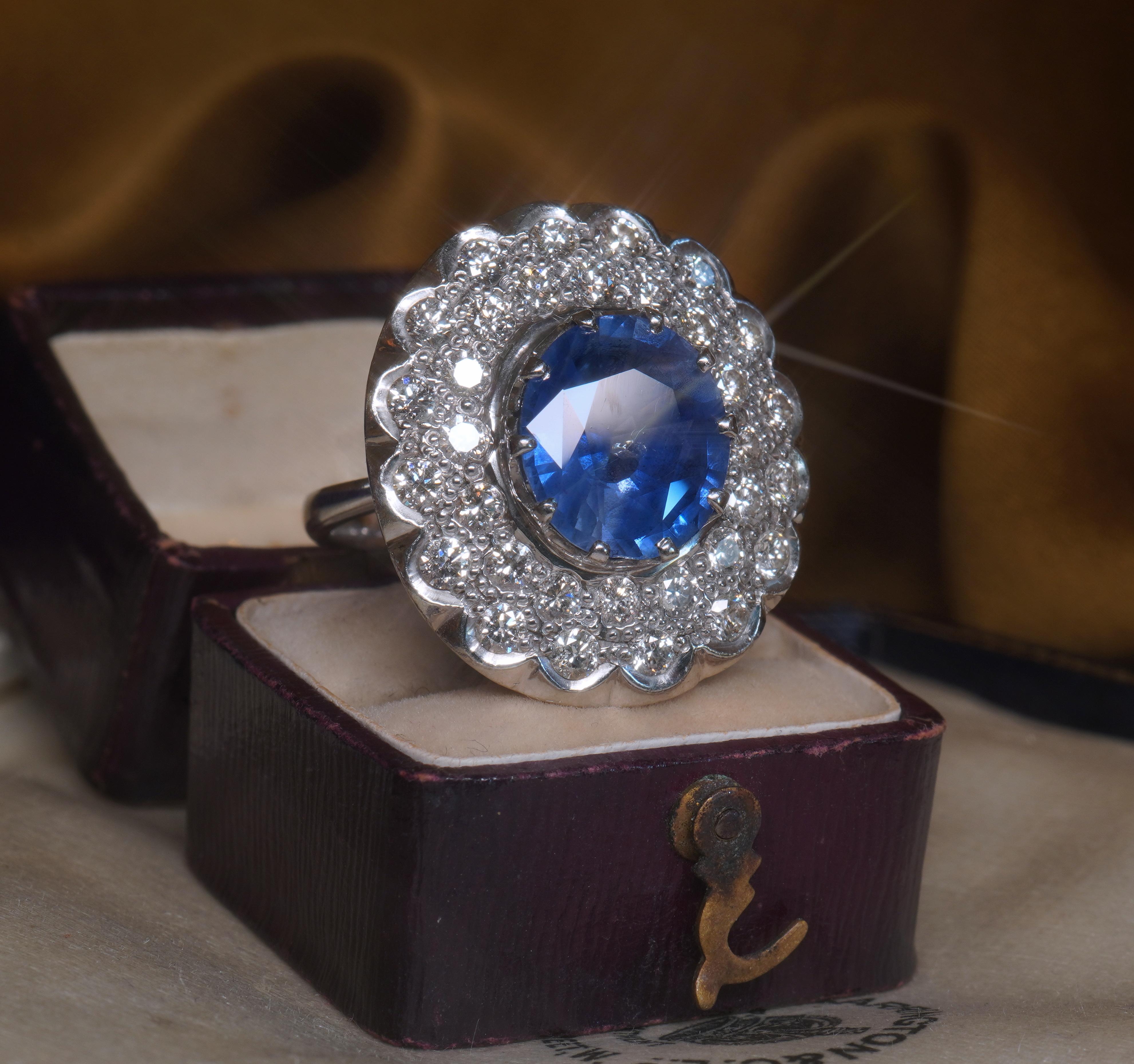Bague Ceylan très fine de 9,17 carats en platine, saphir bleu VS et diamant certifié GIA, sans chaleur en vente 5