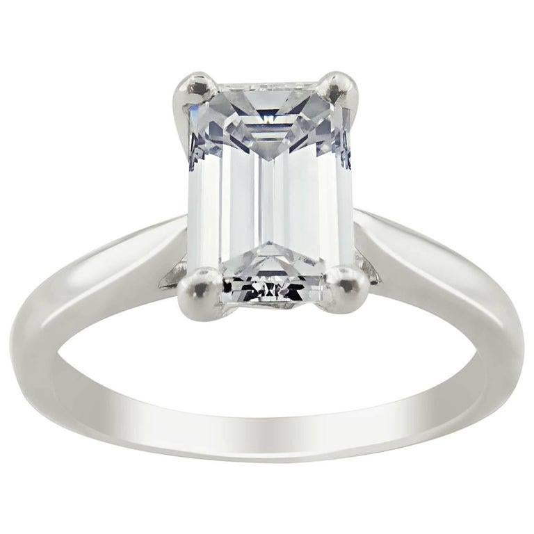 Modern GIA Platinum Emerald Cut 1.27 ct Diamond Engagement Ring For Sale