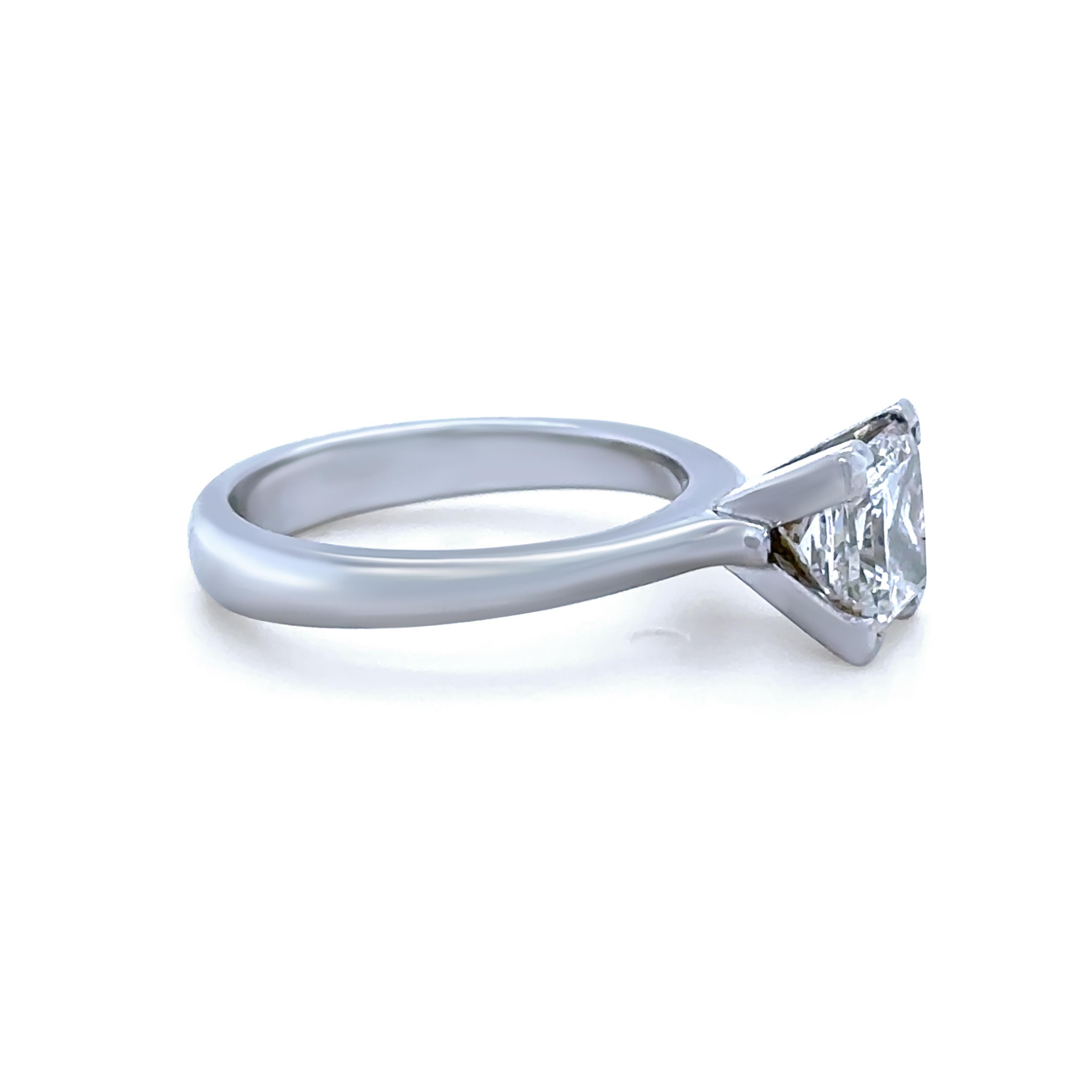 GIA Anillo de compromiso de diamantes talla princesa en platino 1,56 ct Corte princesa en venta