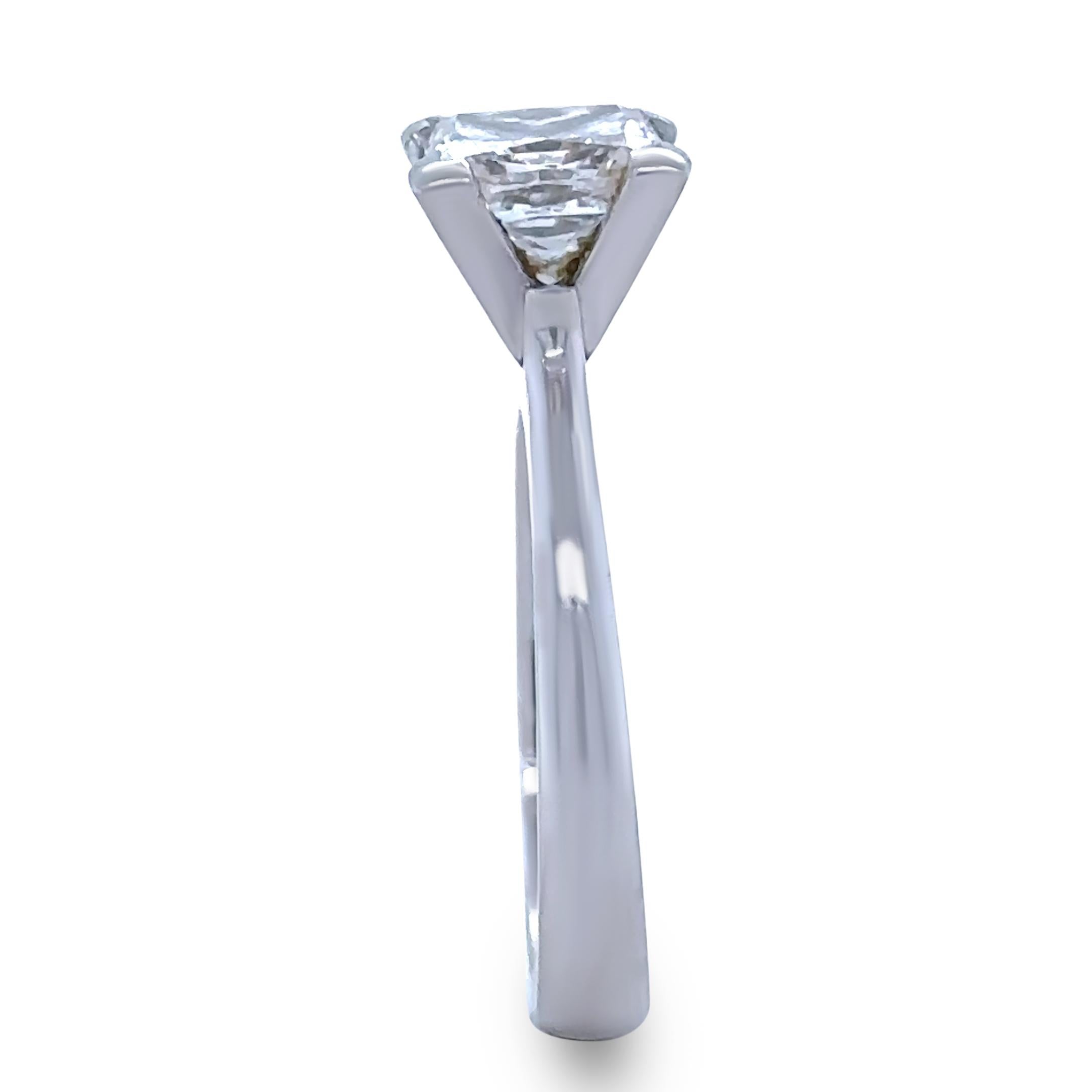 GIA Anillo de compromiso de diamantes talla princesa en platino 1,56 ct en venta 1