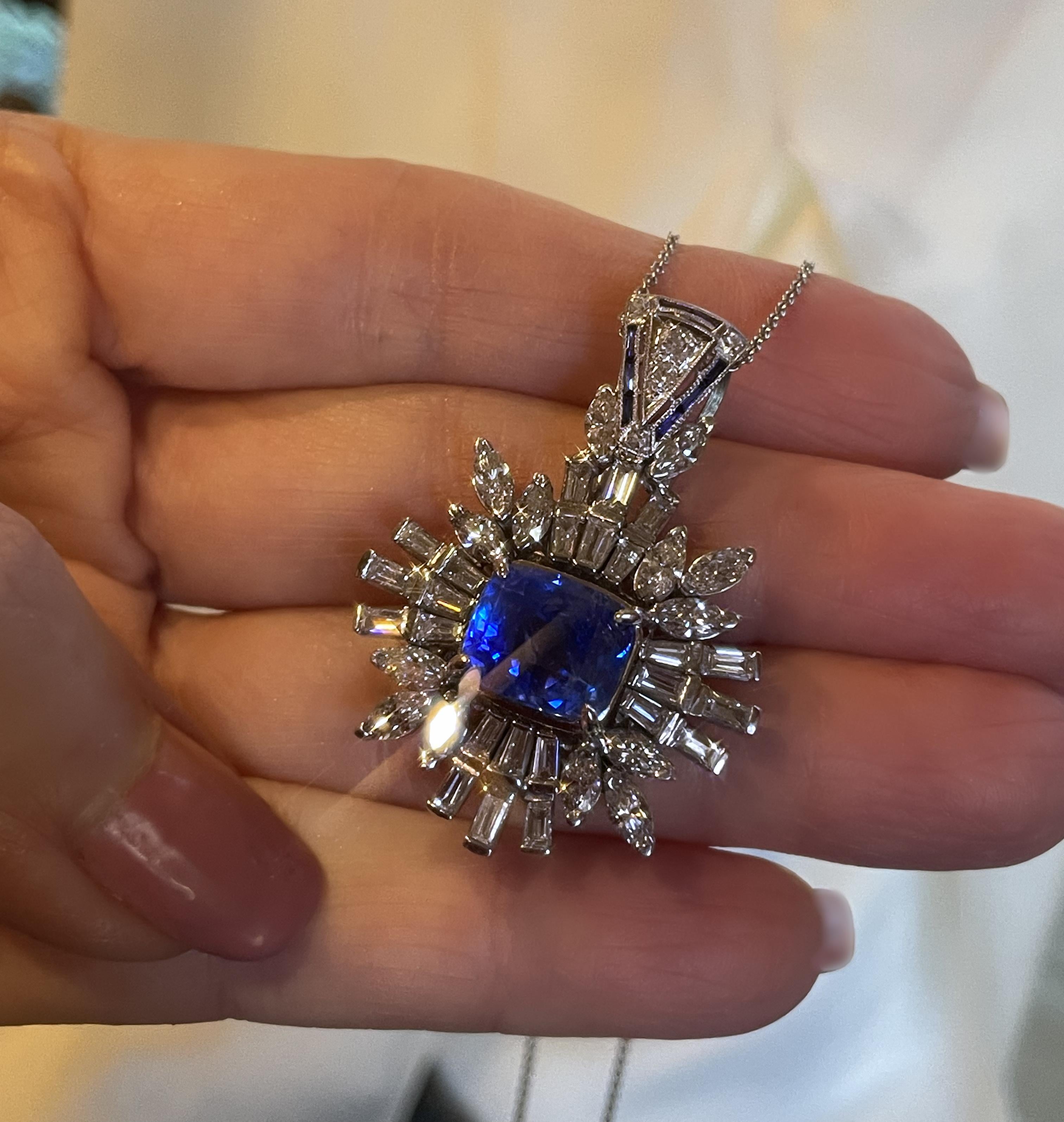 Art Déco GIA Platino Zaffiro Diamante non riscaldato Ciondolo Vintage VS Collana 14,13 Carati in vendita