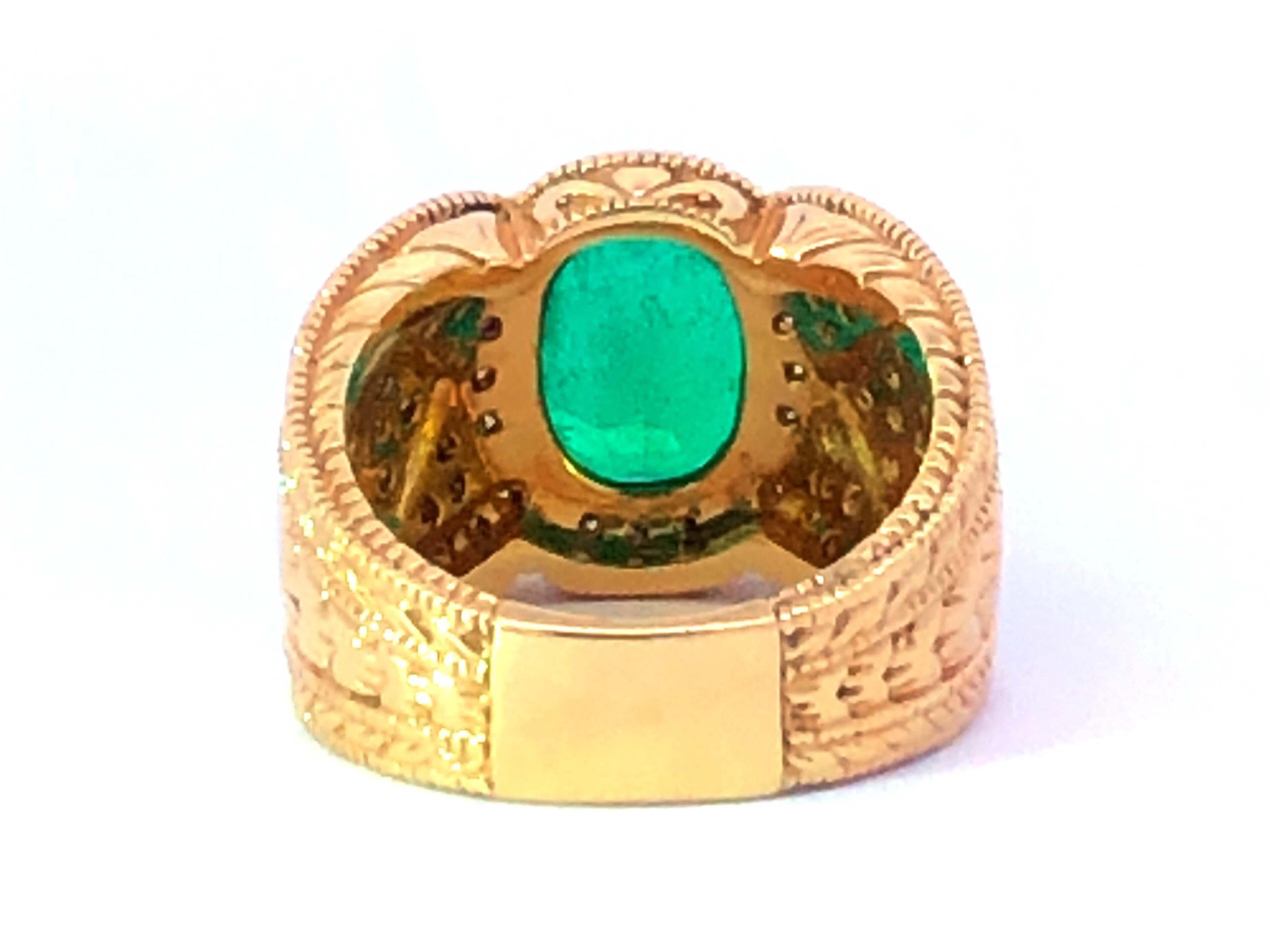 Rare GIA 2.65 Ct. Bague à anneau cigare en or jaune 14 carats avec émeraude de Colombie et diamants en vente 3
