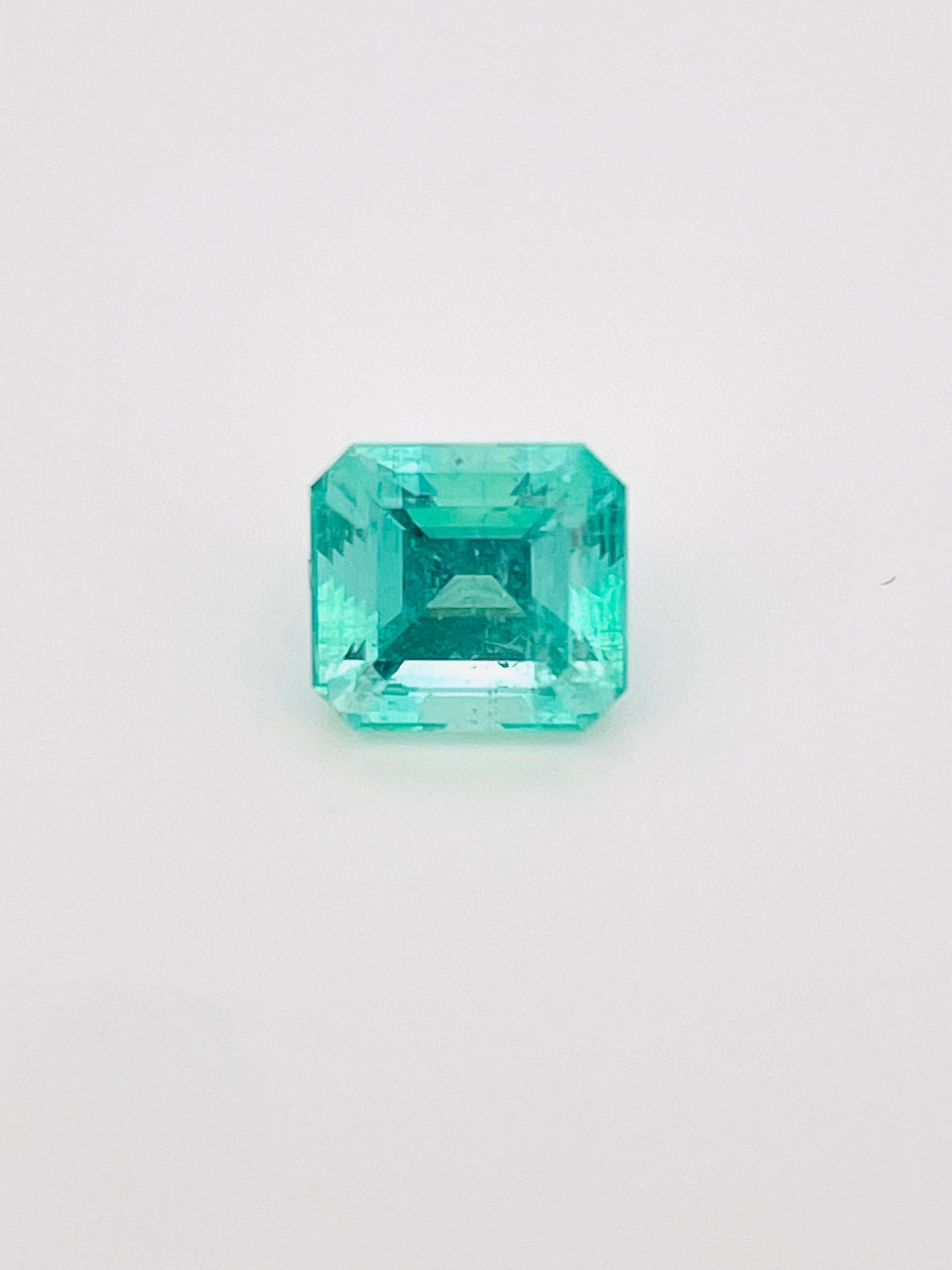 GIA Rare No Oil Emerald 1.47carat Ural Russia origin Collection In New Condition For Sale In bangkok, TH