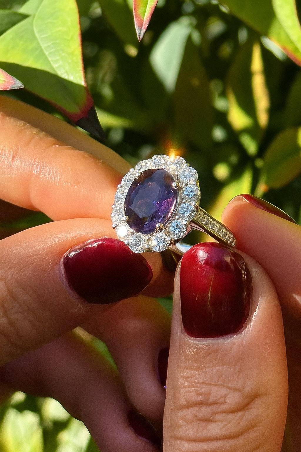 Zafiro natural púrpura rojizo GIA en venta 4