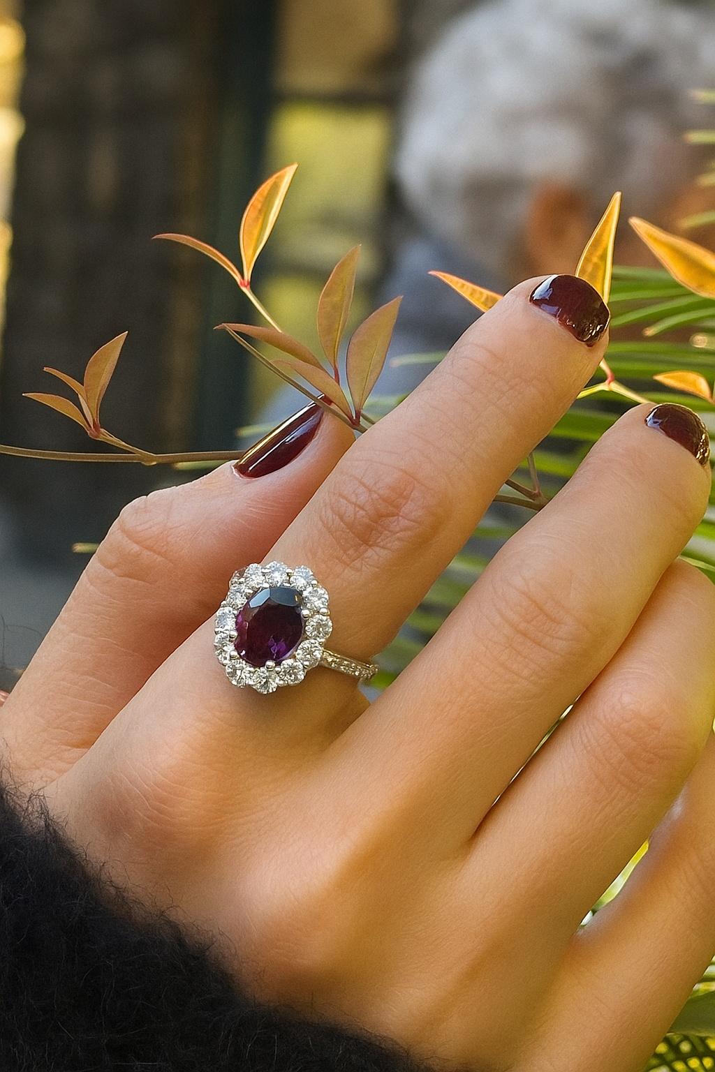 Zafiro natural púrpura rojizo GIA en venta 1