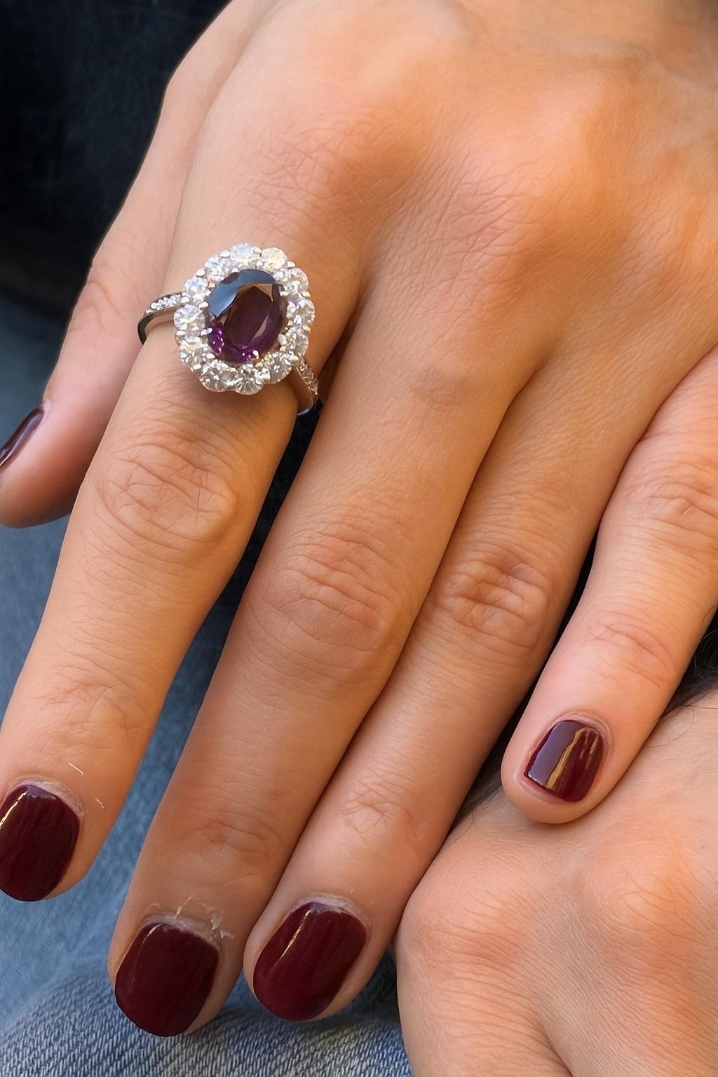 Zafiro natural púrpura rojizo GIA en venta 3