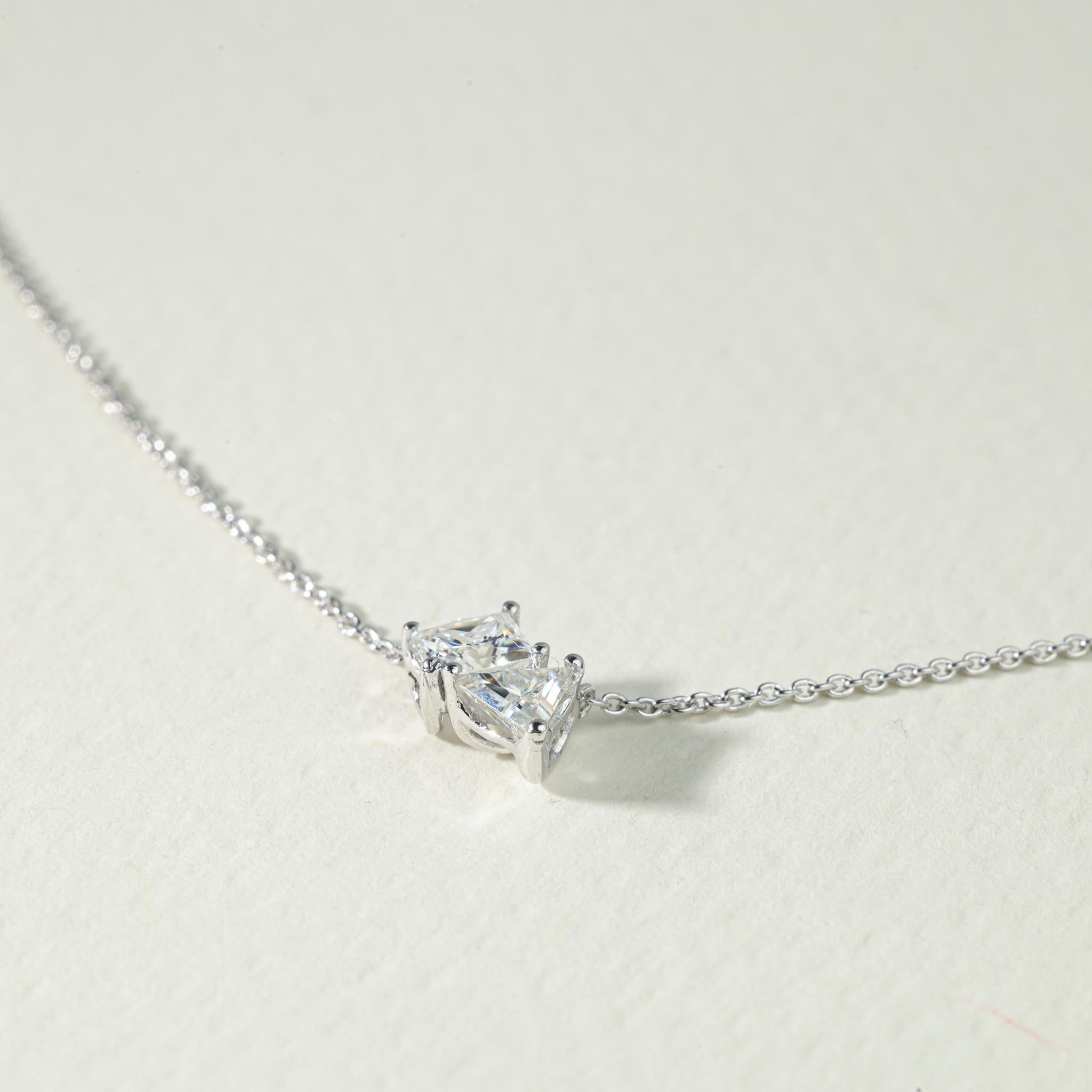 GIA Report Certified 0.75 Carats Princess Triangle Diamond Pendant Necklace In New Condition For Sale In Jaipur, RJ