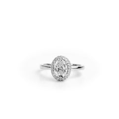Anello di fidanzamento aureolato con diamante taglio ovale certificato GIA da 1,00 ct in oro bianco 18 carati