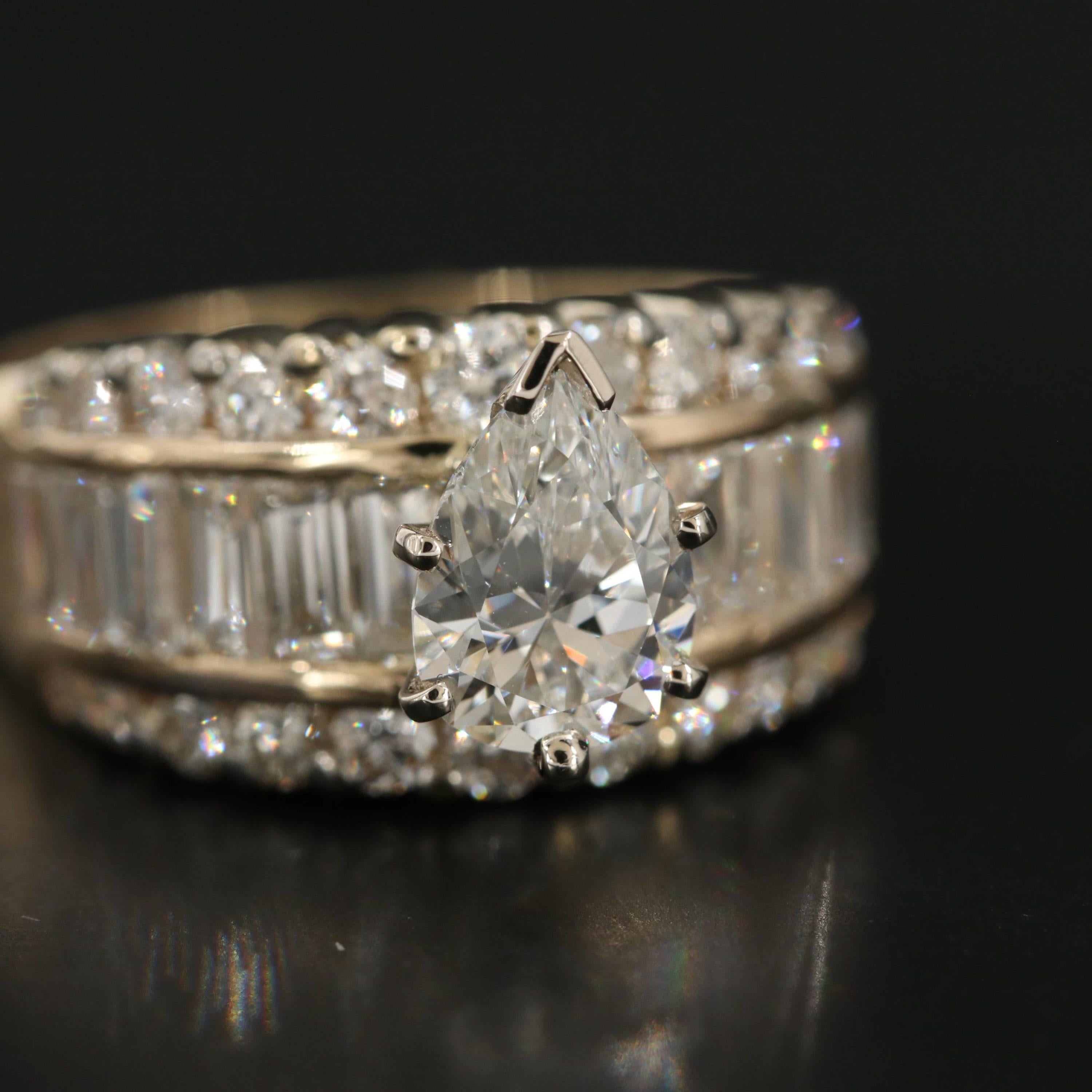 For Sale:  Art Deco 3.59 CT Certified Natural Diamond Engagement Ring in 18K Gold 2
