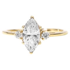 Rapporto GIA Certificato 1 Ct Marquise E VVS Anello con diamante aureolato in oro giallo 18k