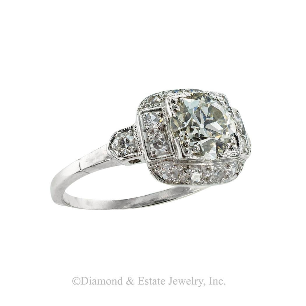 Art Deco GIA Report Certified 1.02 Carat Old European-Cut Diamond Platinum Engagement Rin For Sale